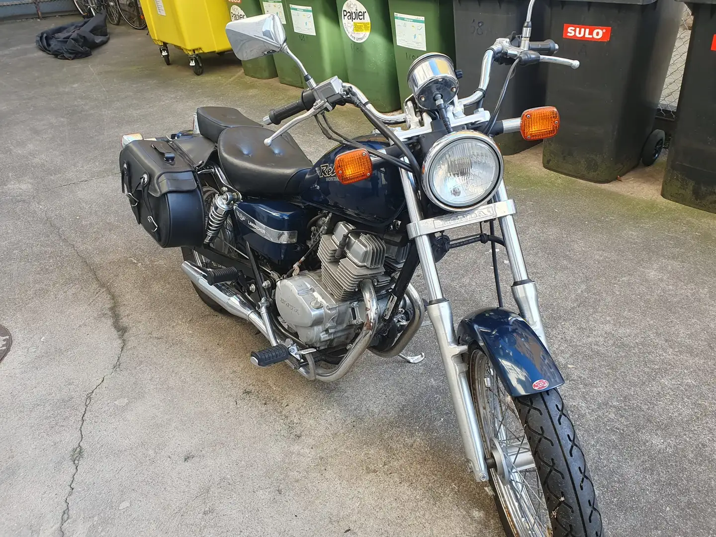 Honda CM 250 Rebel Blau - 1