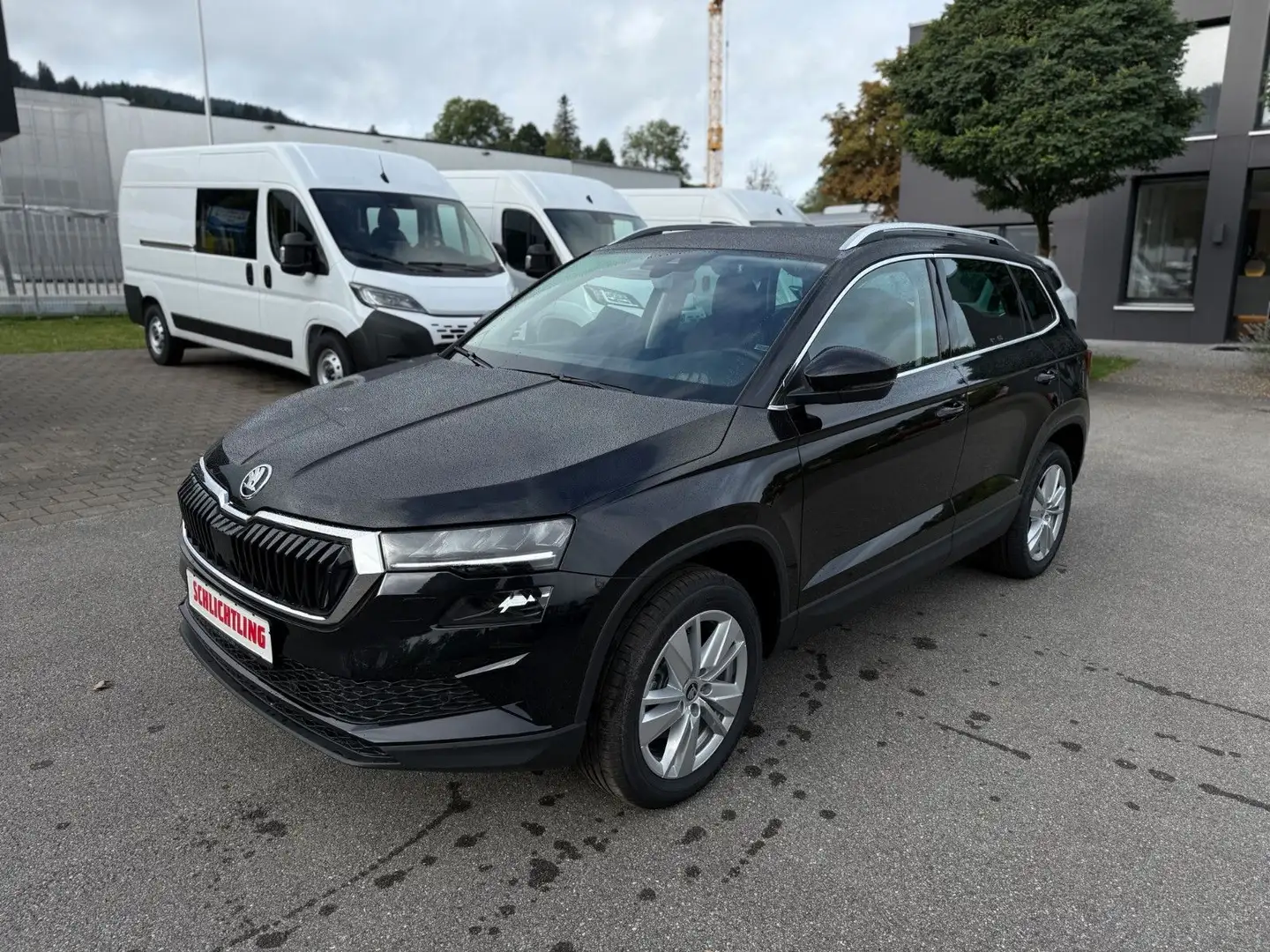 Skoda Karoq 1.5 TSI Selection *AHK*ACC*KAMERA* Schwarz - 1