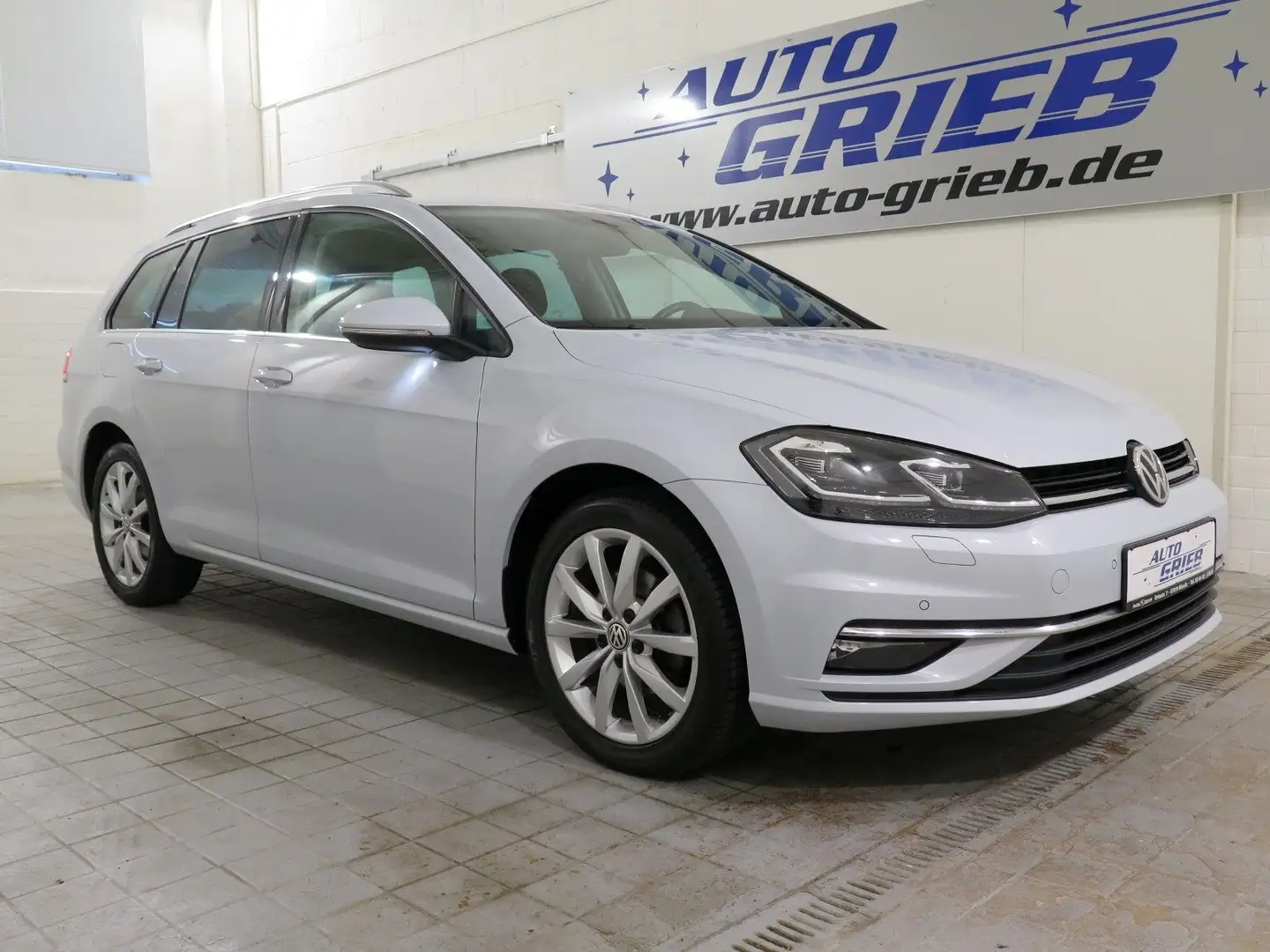 Volkswagen Golf Variant 1.5 TSI ACT BMT, DSG Highline, LED,Navi,ACC,App Plateado - 1