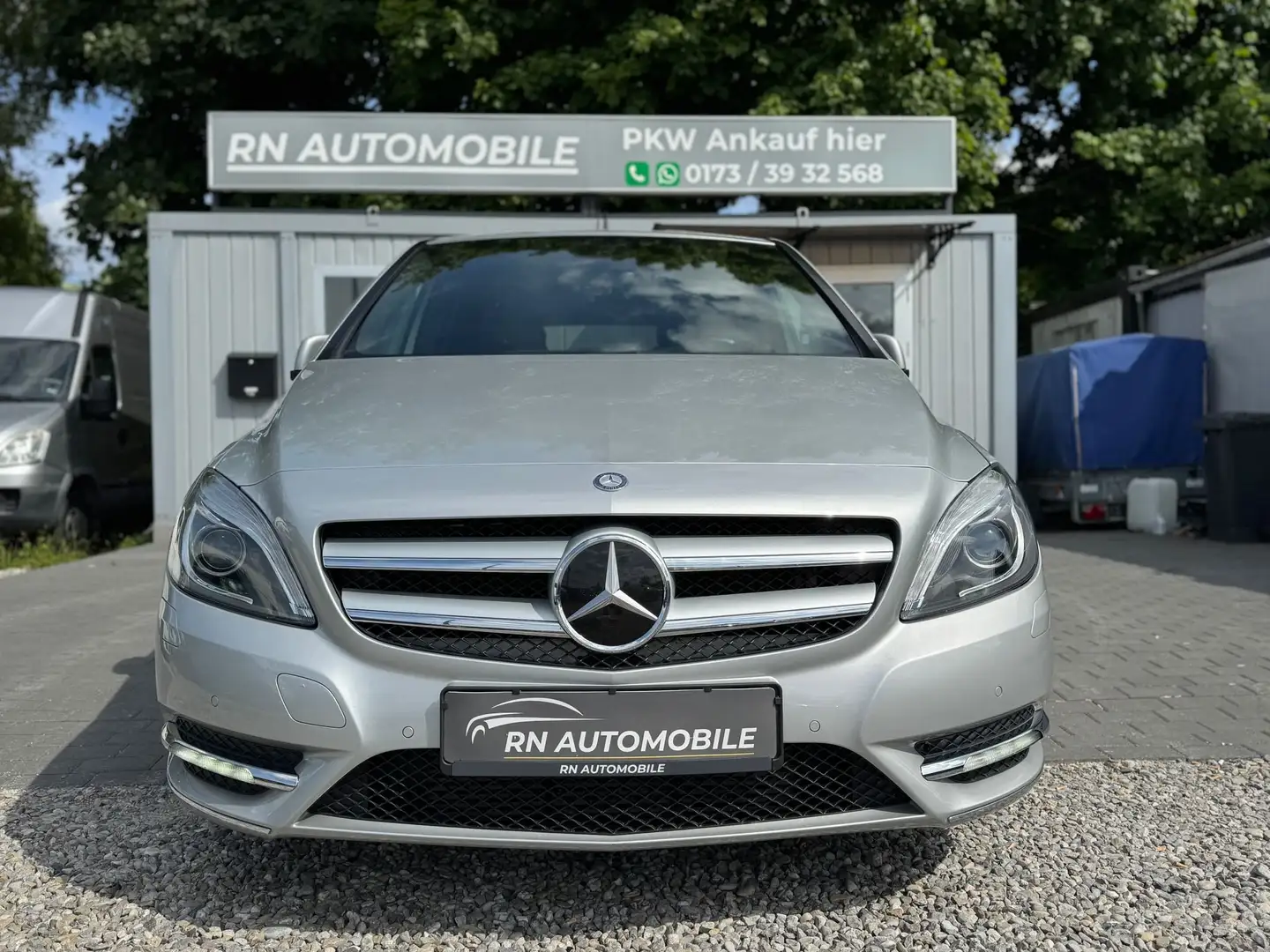 Mercedes-Benz B 220 B 220 4Matic Standheizung AHK Memorysitze Gri - 1