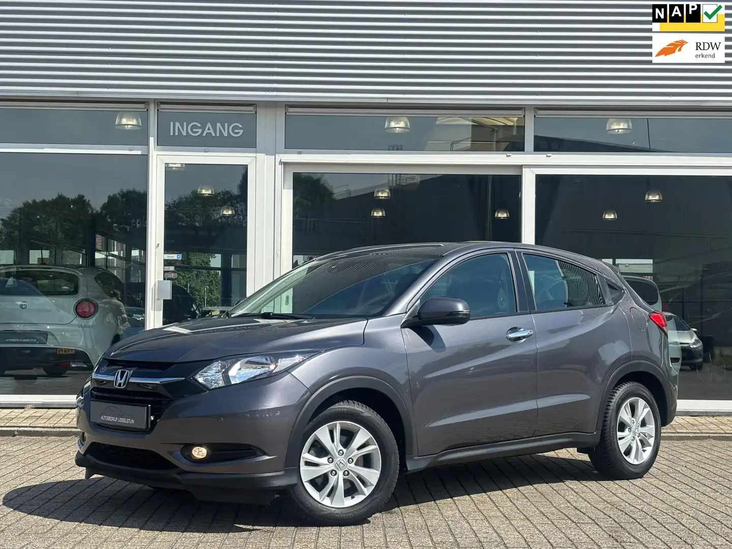 Honda HR-V 1.5 Elegance / Automaat / Navi / Cruise Contro / P Grijs - 1