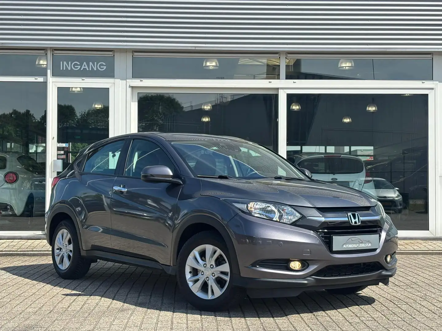 Honda HR-V 1.5 Elegance / Automaat / Navi / Cruise Contro / P Grijs - 2