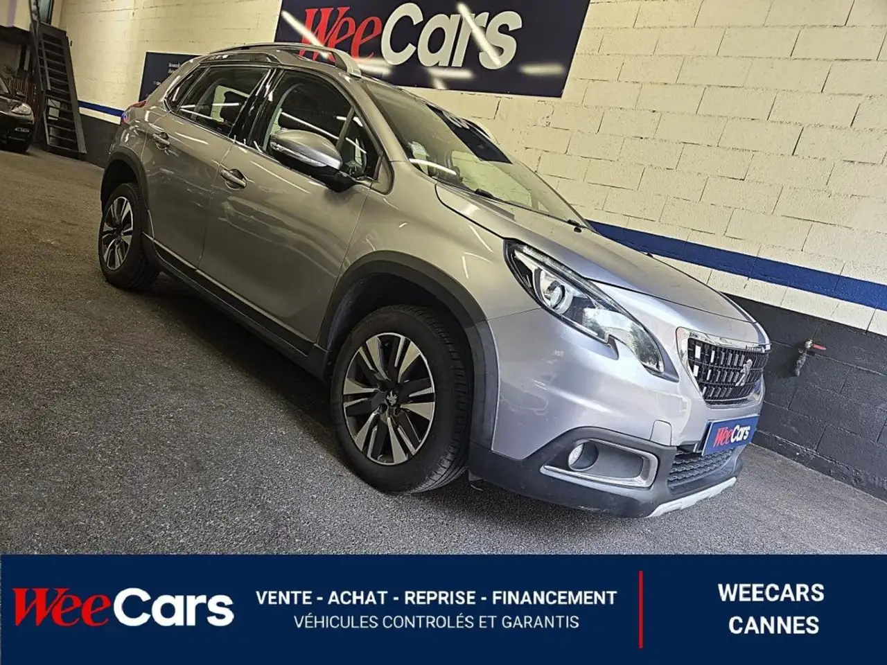 Peugeot 2008 1.2 PURETECH 110 ALLURE