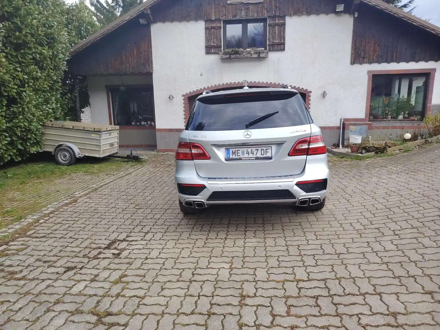 Mercedes-Benz ML 63 AMG 4Matic SPEEDSHIFT 7G-TRONIC - 2