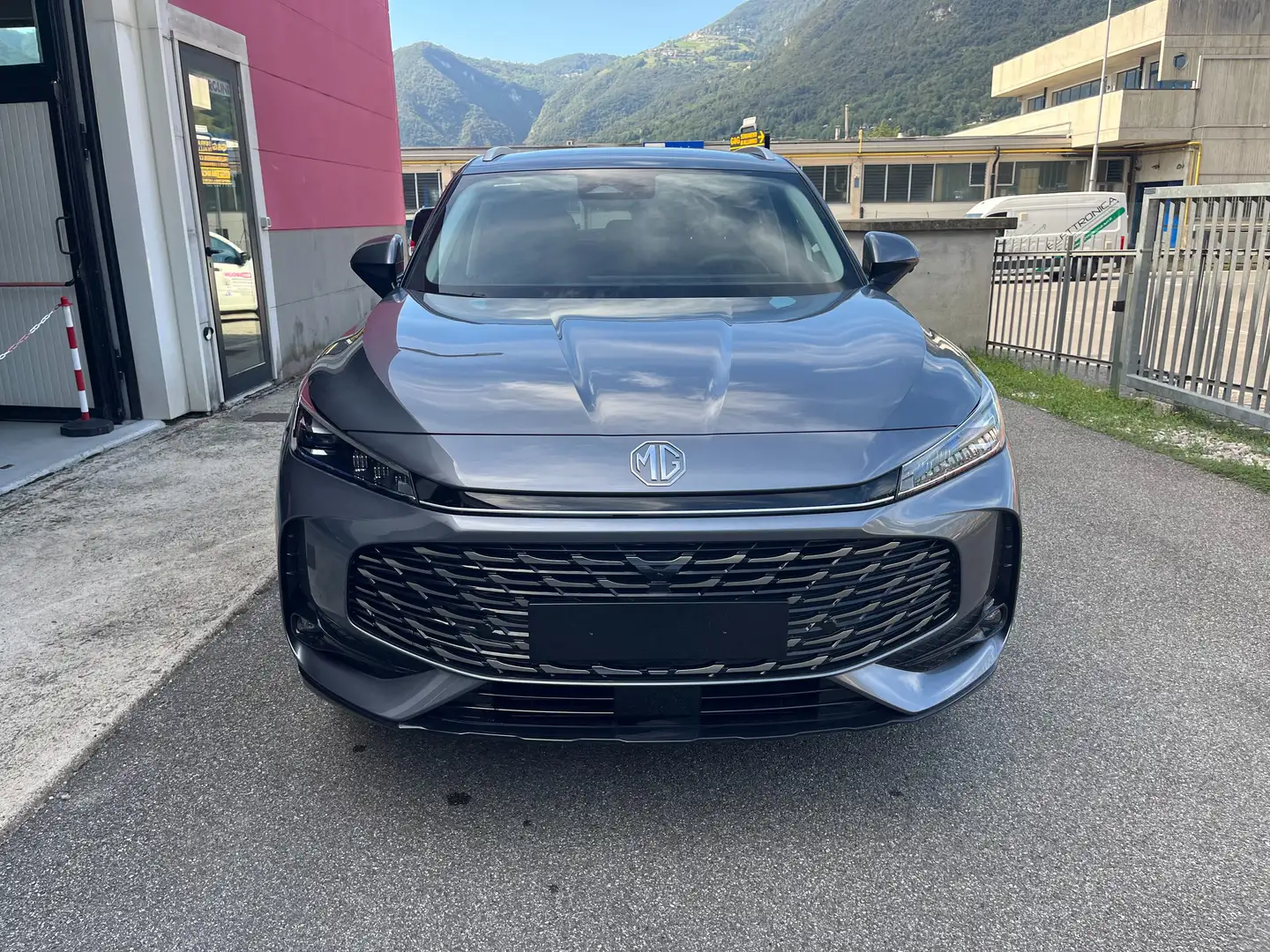 MG HS HS 1.5 t Comfort auto Grijs - 2