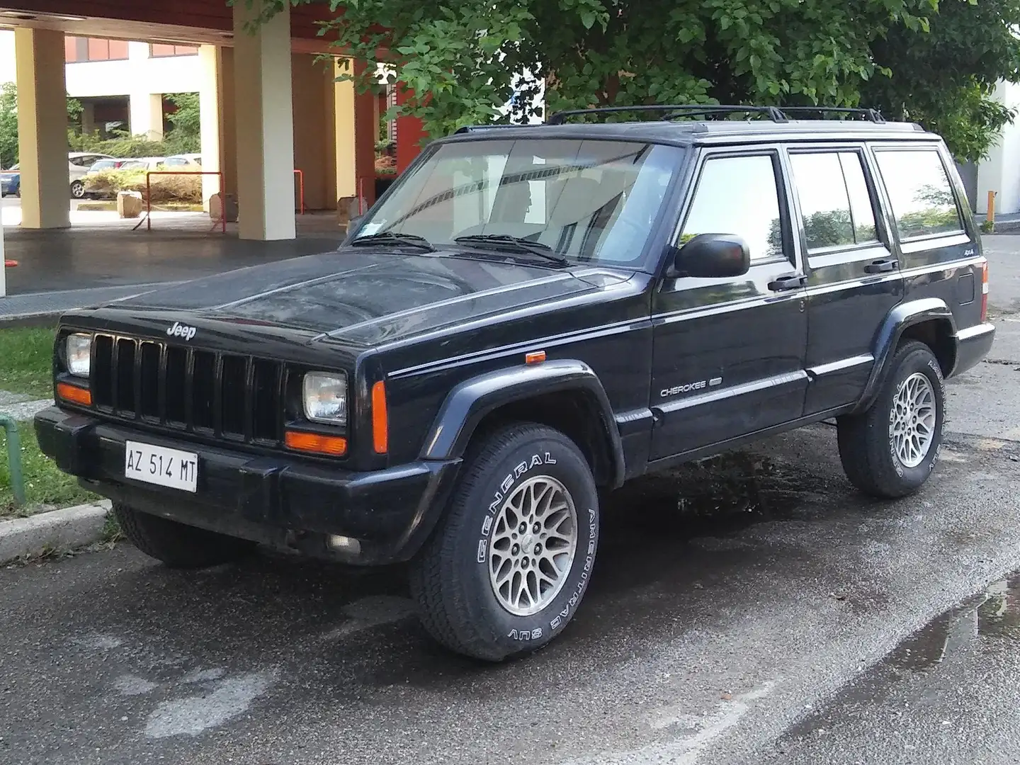 Jeep Cherokee Limited 2500 TD 4X4 VERSION INTEGRAL full optional Fekete - 1
