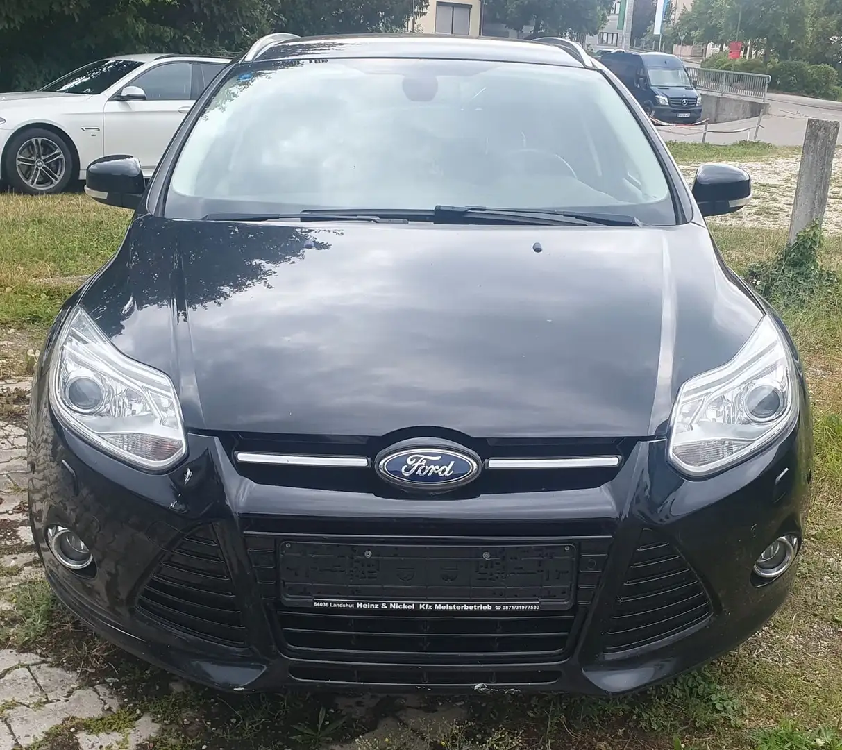Ford Focus 2.0 TDCI Aut Turnier KEYLESS CAM USB NAVI Schwarz - 2