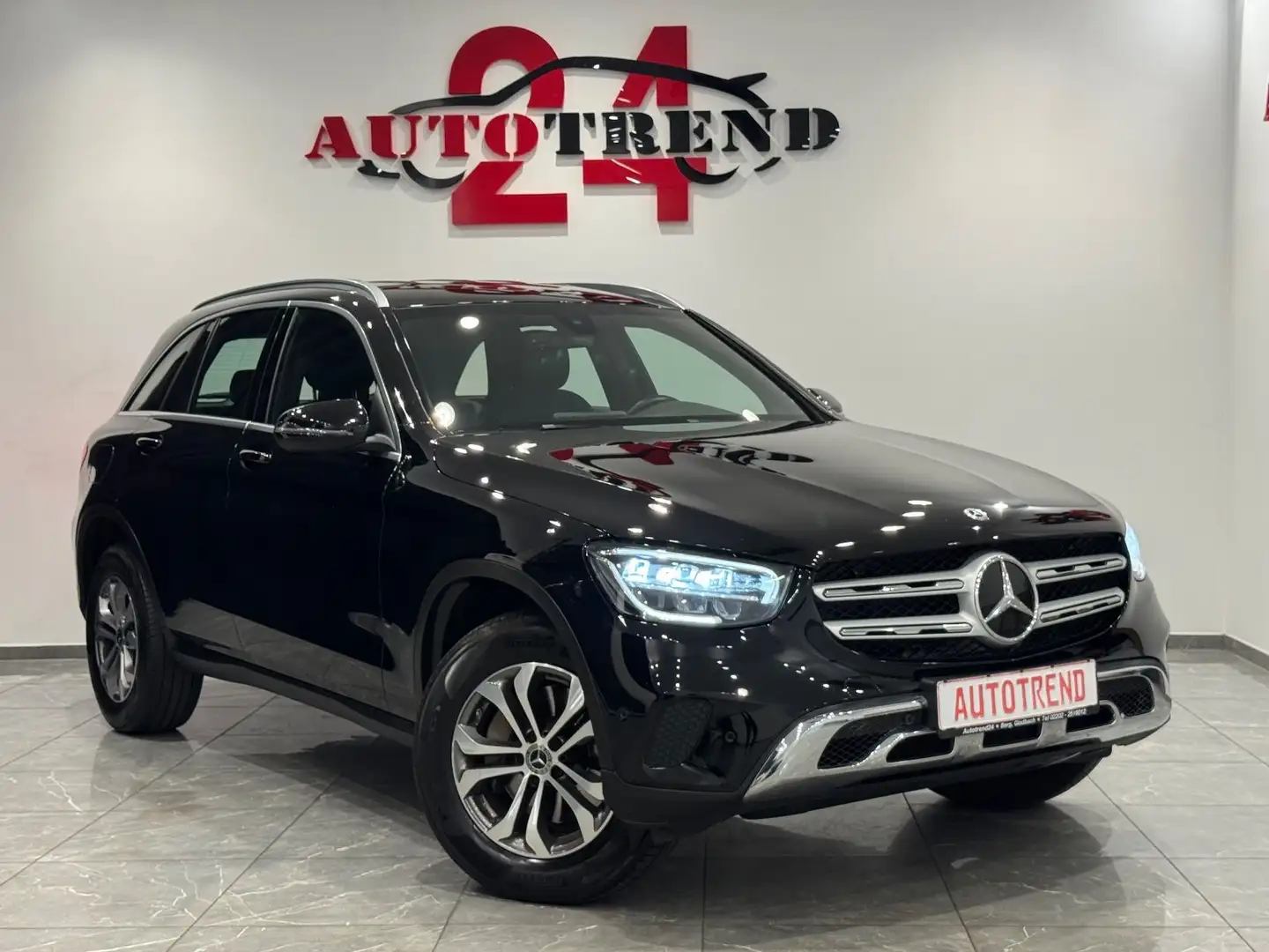 Mercedes-Benz GLC 300 d 4Matic Off-Road-Styling-Paket KAM+AHK Schwarz - 2