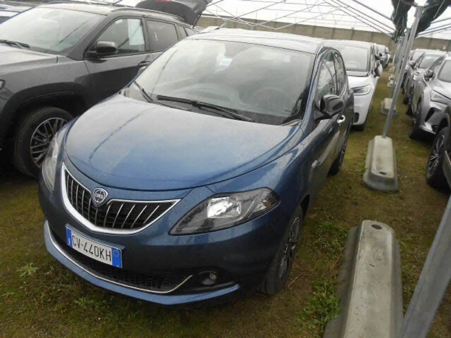 Lancia Ypsilon Ypsilon 1.0 FireFly 5 porte S&S Hybrid Gold Plus Blu/Azzurro - 1