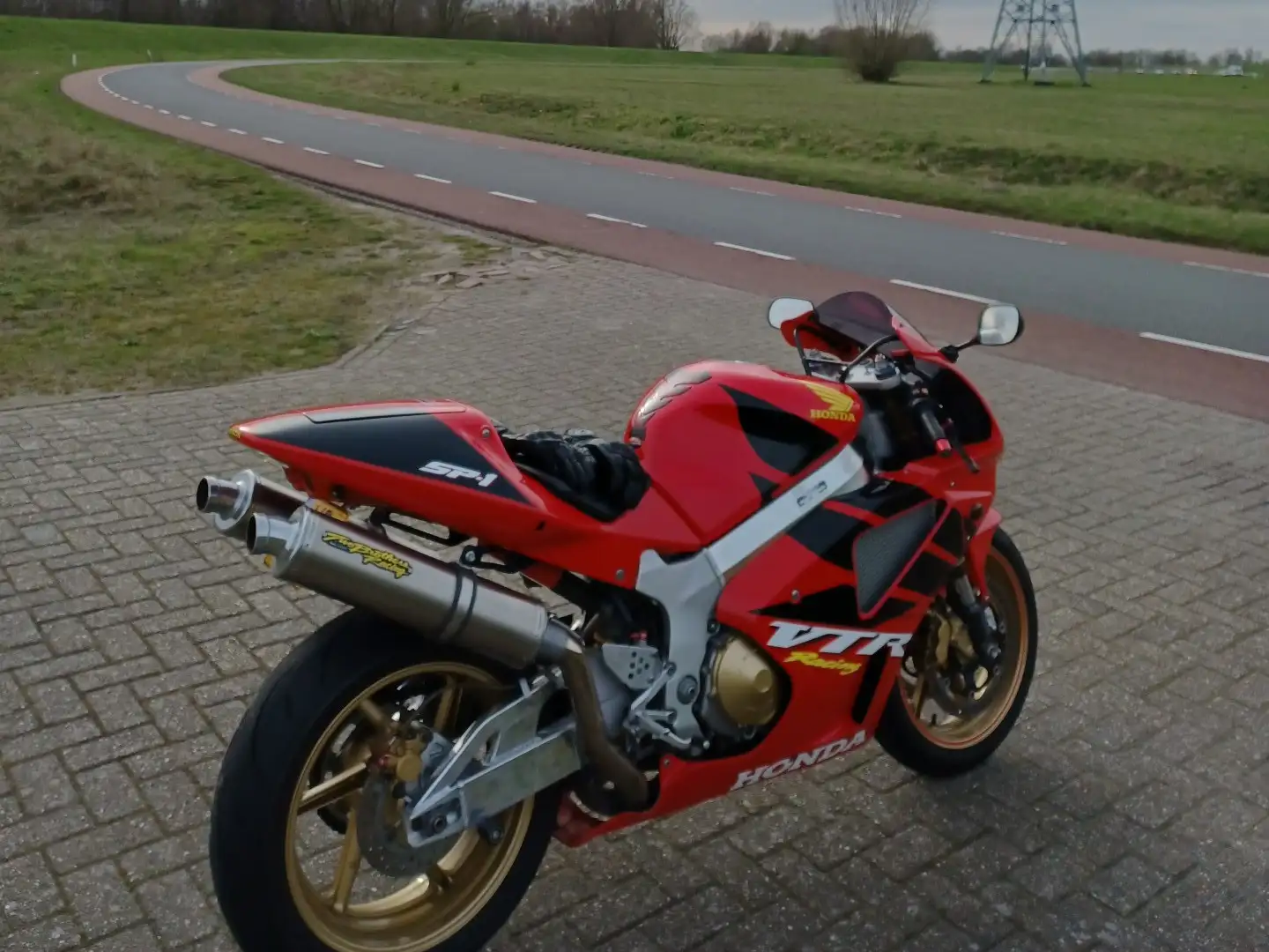 Honda VTR 1000 SP1 Rojo - 2