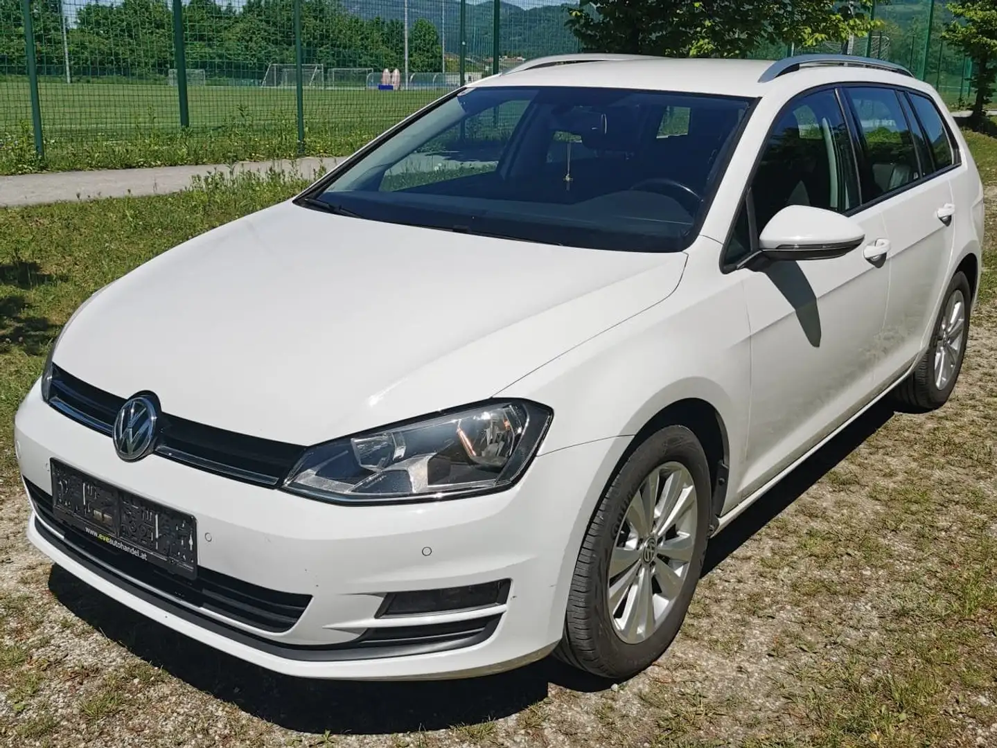 Volkswagen Golf Variant Golf Variant Comfortline 1,6 TDI DSG Comfortline Weiß - 1