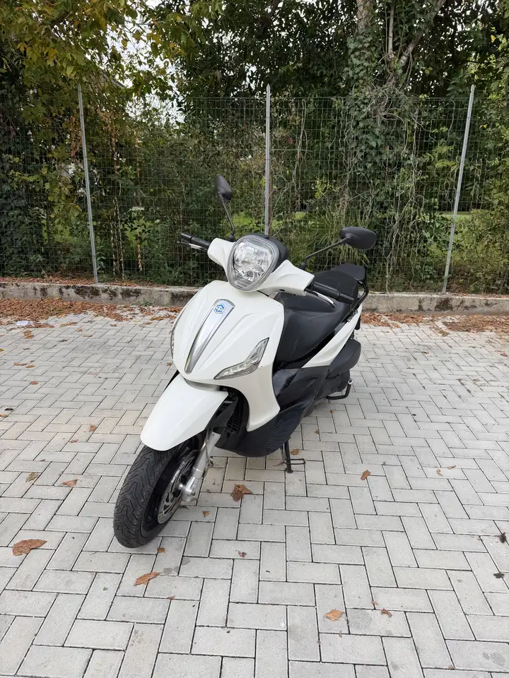 Piaggio Beverly 125