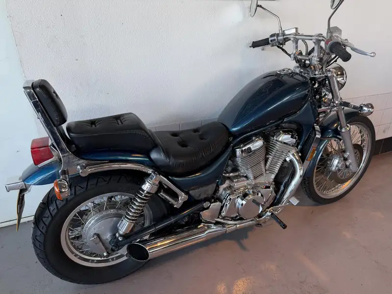 Suzuki VS 800 - foto 7