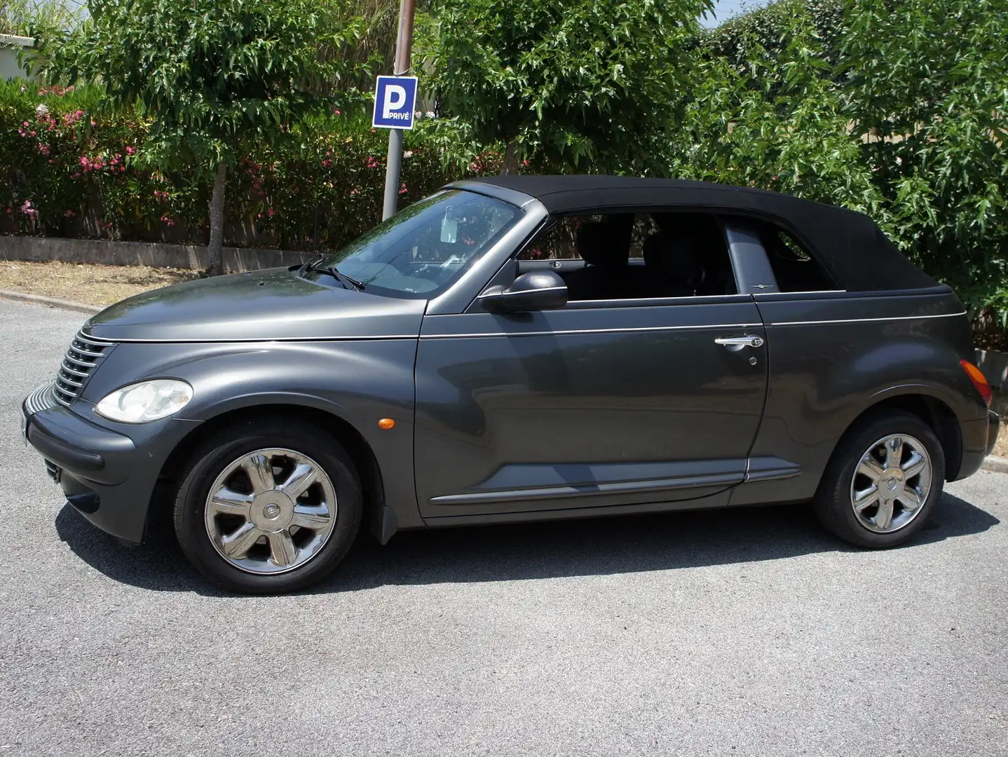Chrysler PT Cruiser 2.4 CABRIOLET Grijs - 2
