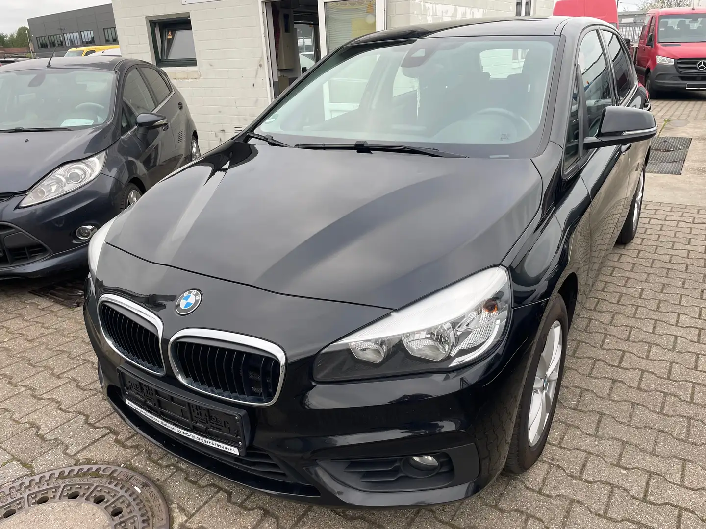 BMW 218 218 d Advantage.Klima.PDC.Euro 6. Zwart - 1