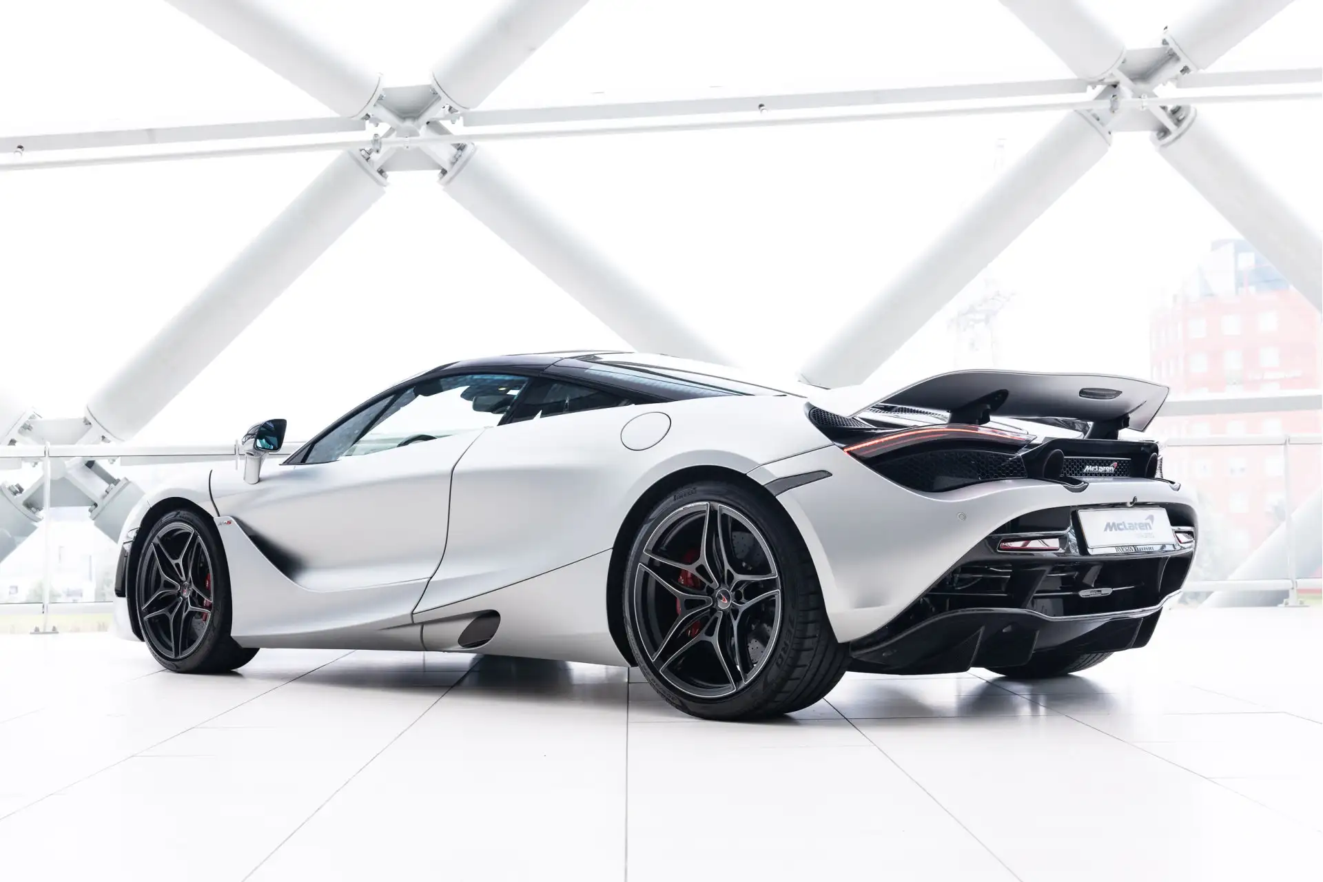 맥라렌 720S 720 Sport Coupe 2018 화이트 사진 2
