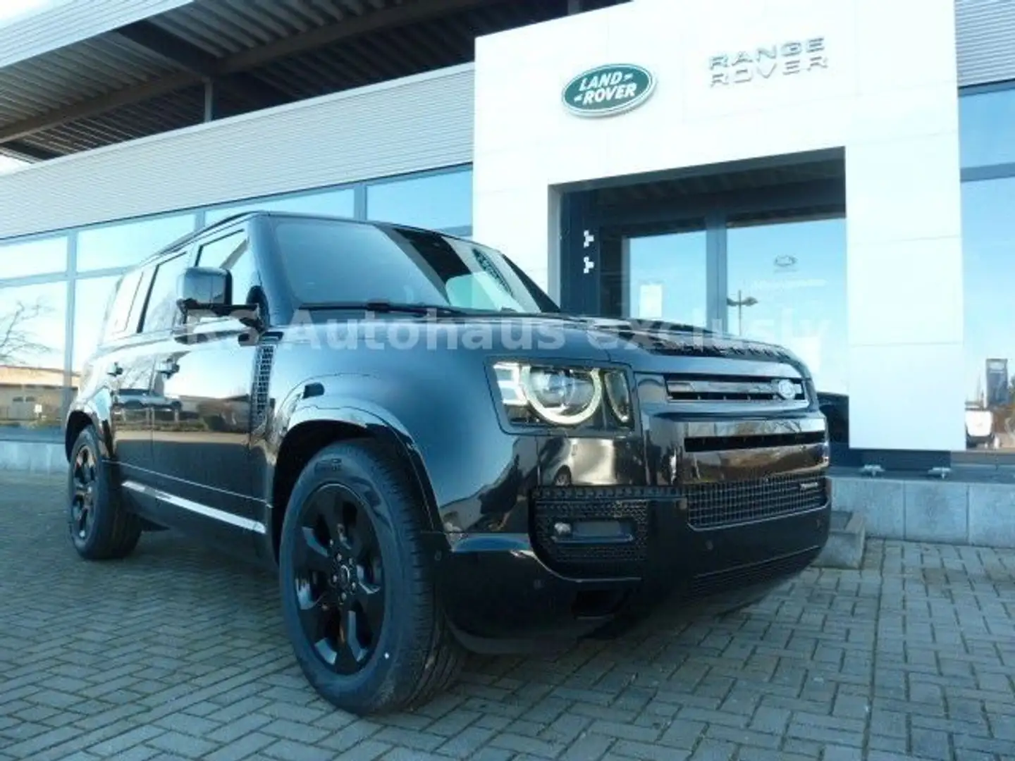 Land Rover Defender 110 D250 X-Dyn.HSE Pano ACC el.AHK MY25 Schwarz - 2