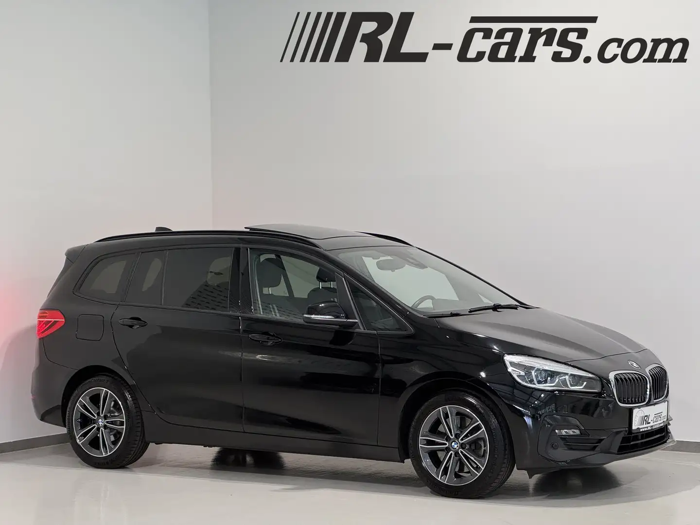 BMW 218 D Gran T. Sport-Line Aut/NaviPLUS/HEAD-UP/Panorama crna - 1