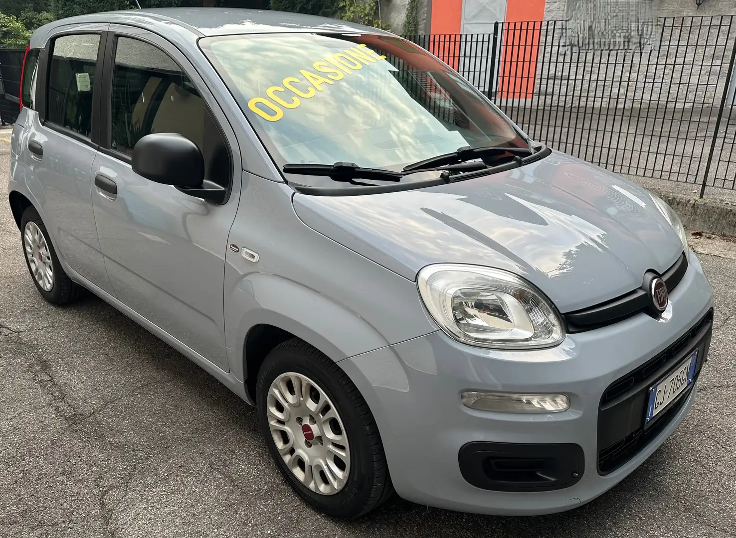 Fiat Panda Panda III 2021 1.0 hybrid Gris - 2