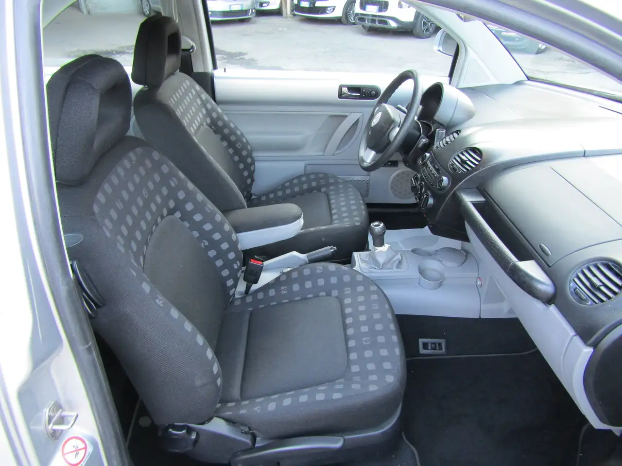 Volkswagen New Beetle 2.0 MANUALE * 128.000 KM REALI *, foto 12