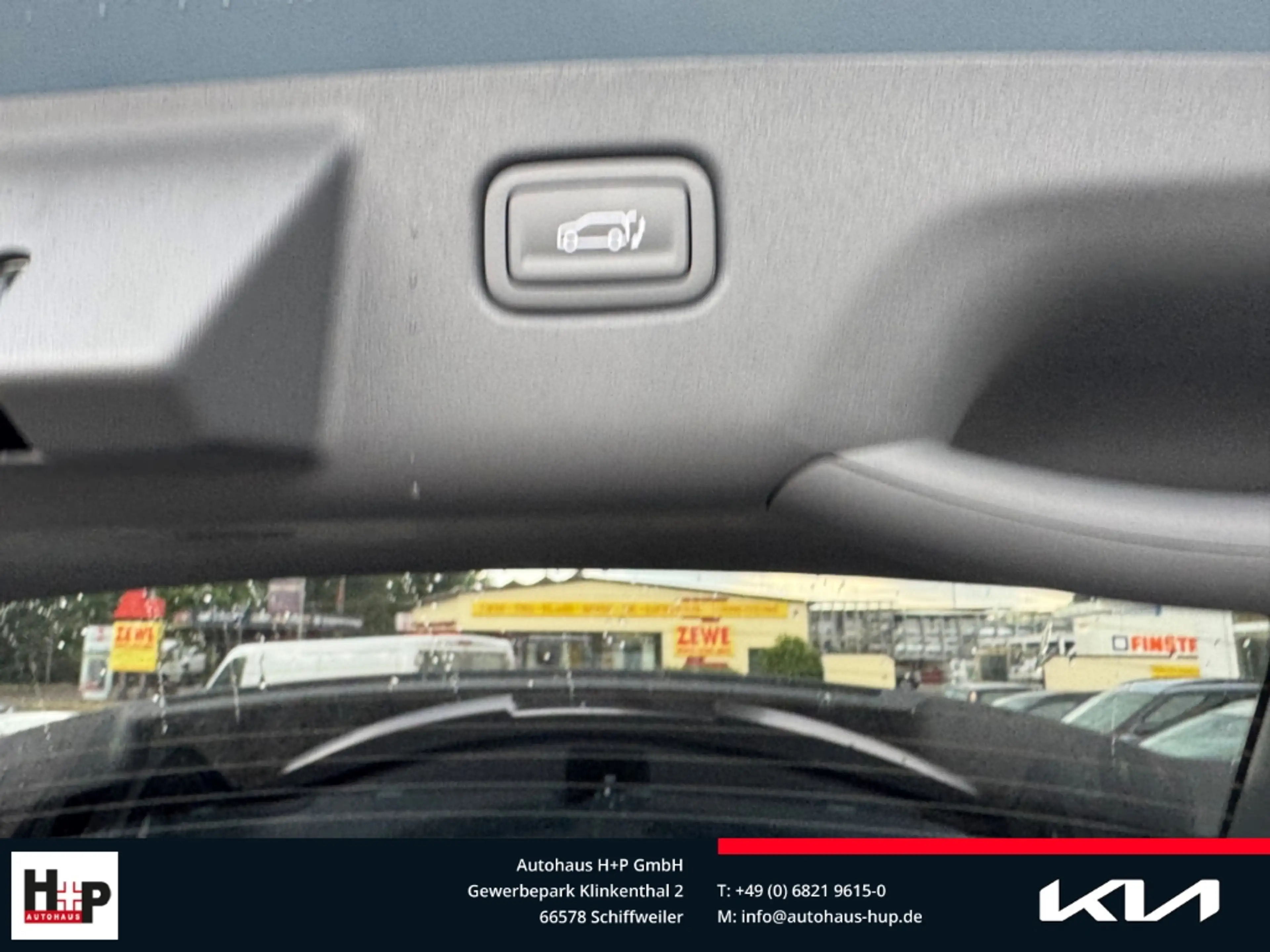 Kia EV3 150 kW Earth Apple CarPlay Rückfahrkamera Navigati — photo 13