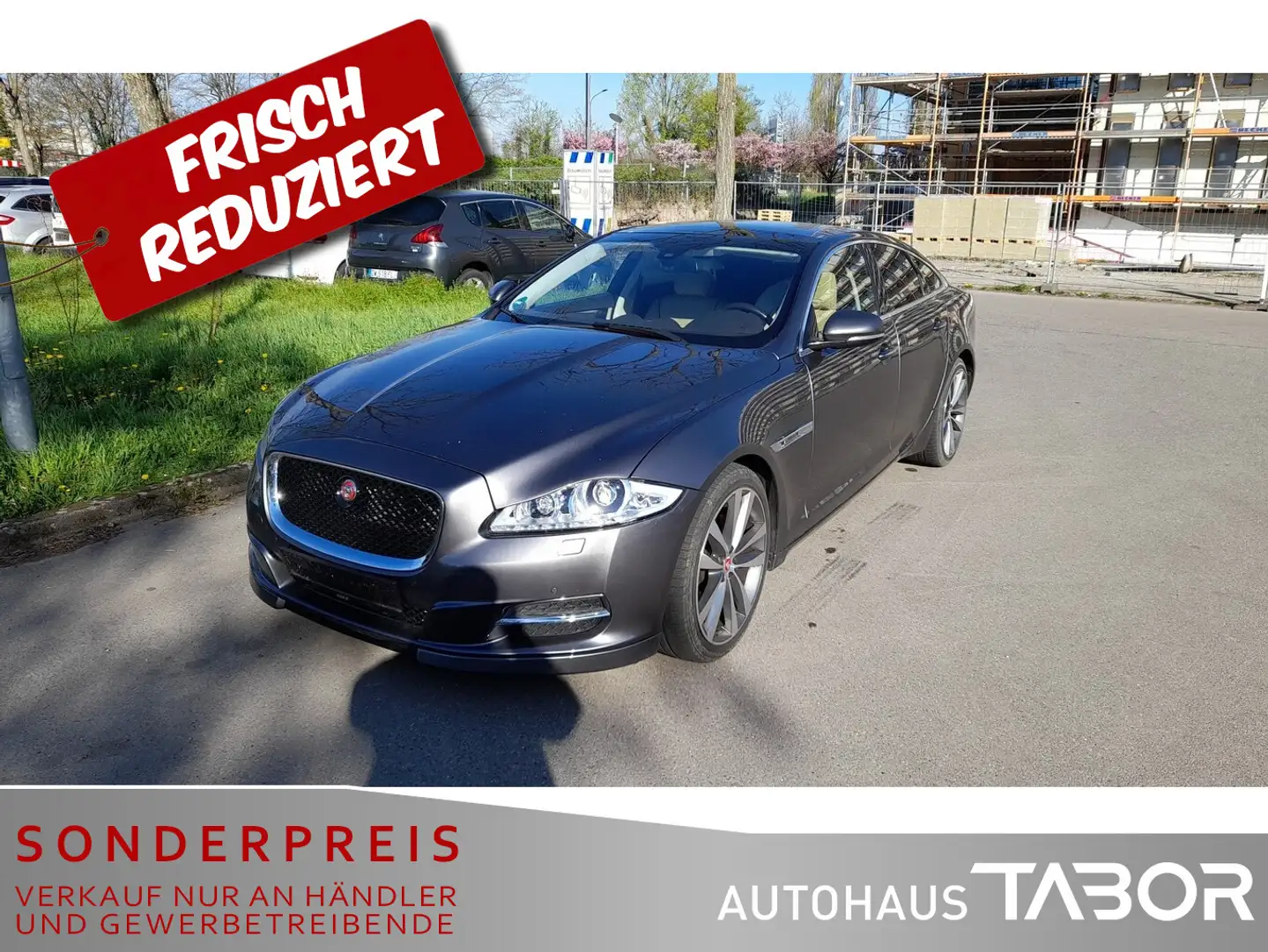 Jaguar XJ 30d Portfolio Sport-P ACC BiXenon Nav Pano - 1