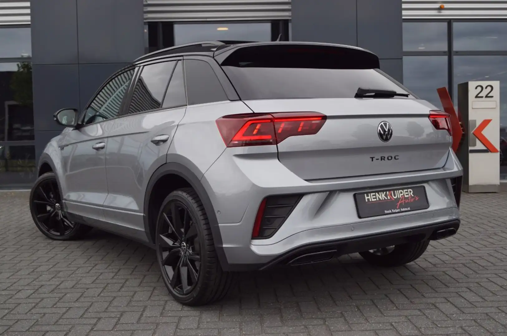 Volkswagen T-Roc 1.5 TSI DSG R-Line Black /Panodak/19 Inch LM /Came Grijs - 2