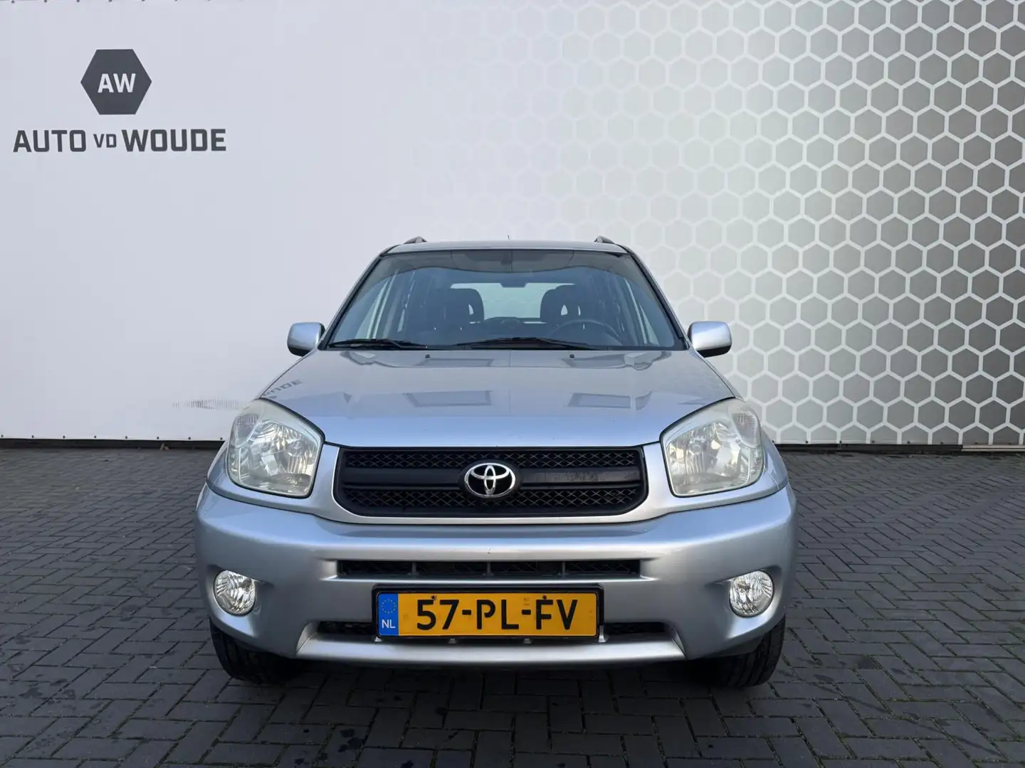Toyota RAV 4 1.8-16V VVT-i Luna 2WD Trekhaak Airco Netjes! Gris - 2