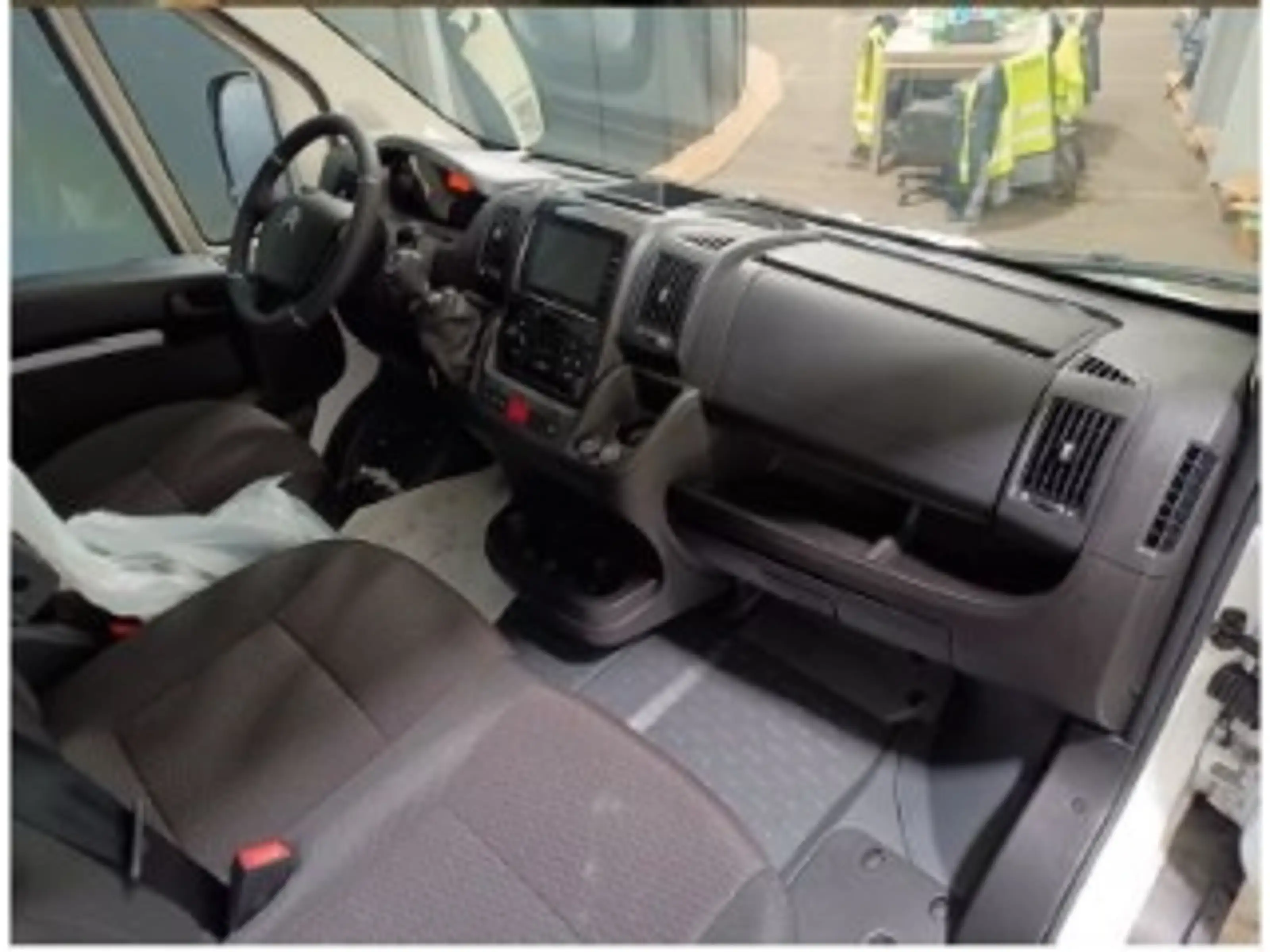 Citroen Jumper Grossraumkasten 35 L4H2 Navi Kamera PDC — photo 4