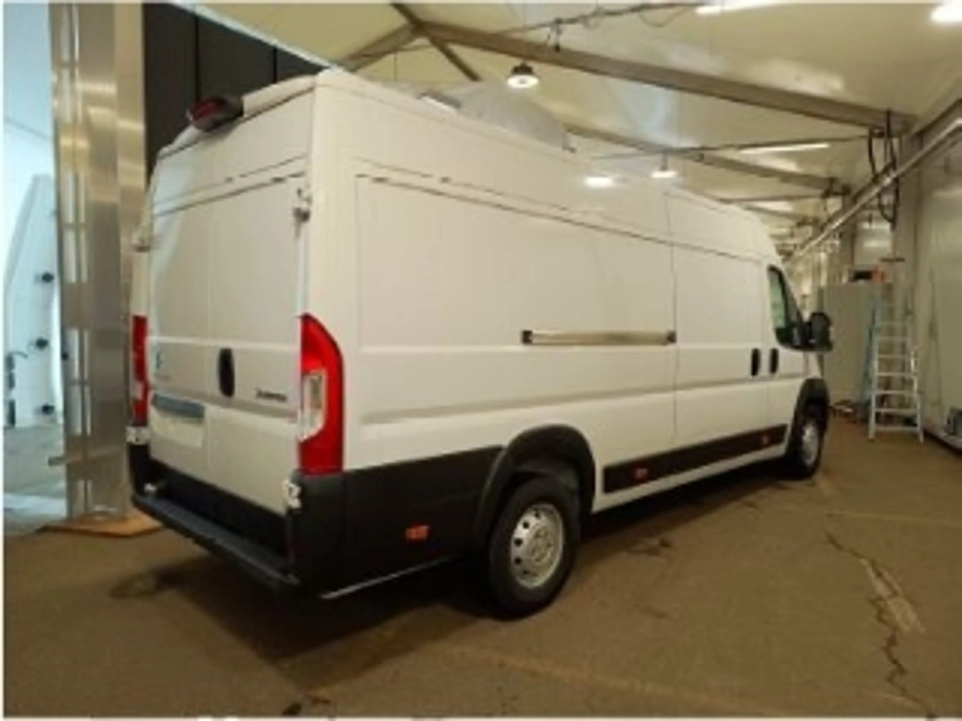Citroen Jumper Grossraumkasten 35 L4H2 Navi Kamera PDC — photo 3