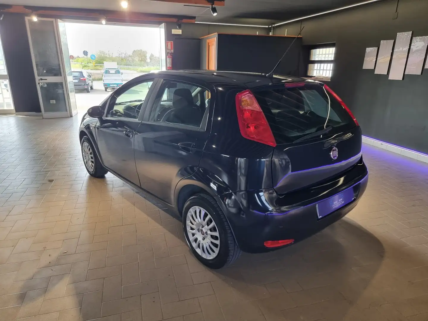 Fiat Punto 5p 1.2 Street E6 Azul - 2