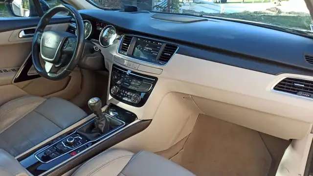 Peugeot 508 view 10