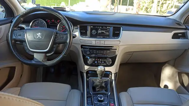 Peugeot 508 view 11