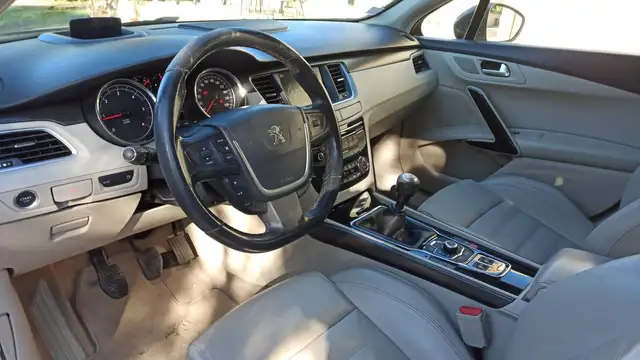 Peugeot 508 view 8