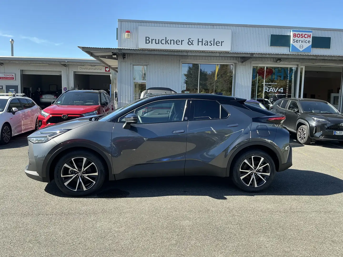 Toyota C-HR 1.8 Hybrid Team Deutschland Gris - 2