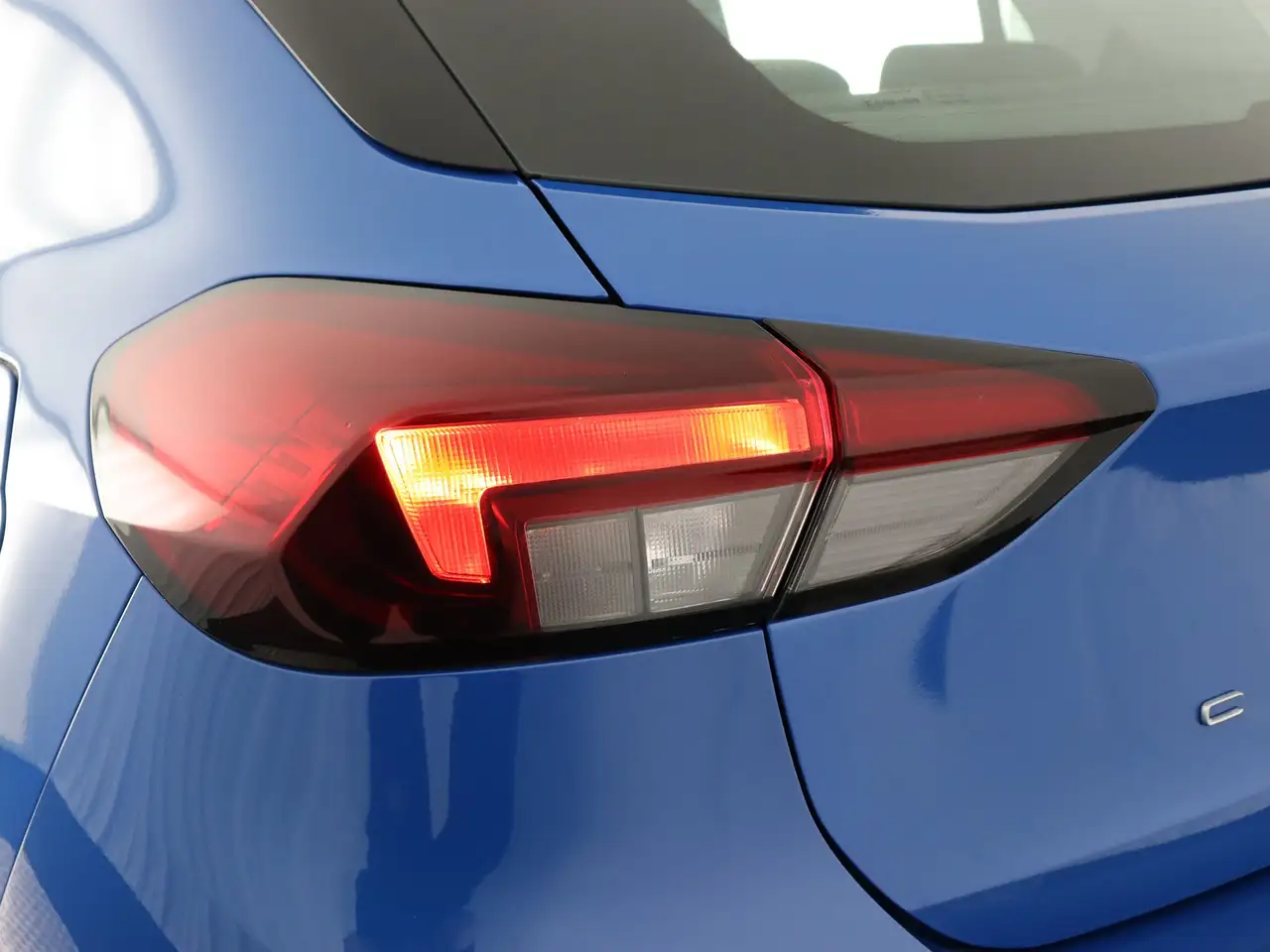 Opel Corsa 1.2 GS (Camera / Stoel- Stuurverw. / Cruise / Carp 22