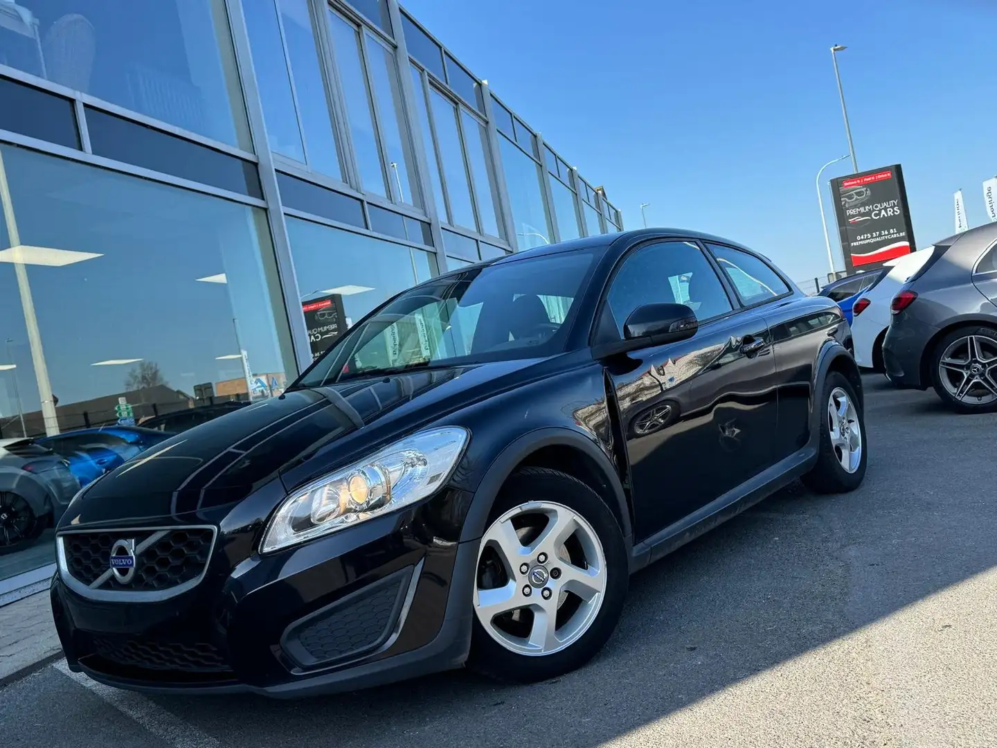 Volvo C30 1.6 D2 Momentum / Noir - 2
