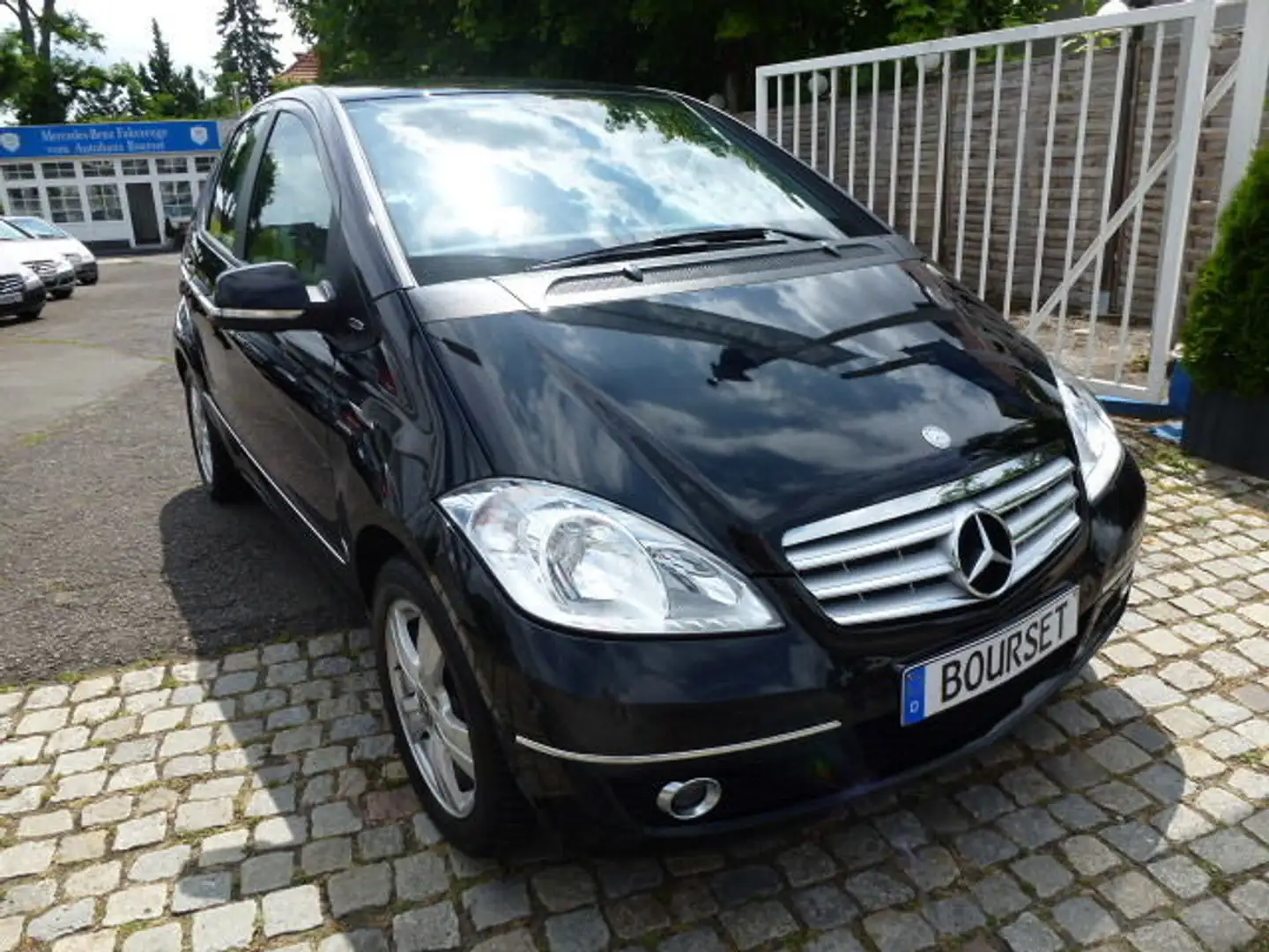 Mercedes-Benz A 160 AVANTGARDE Autom-Klima-erst 63.000KM Allwetterbere Schwarz - 2