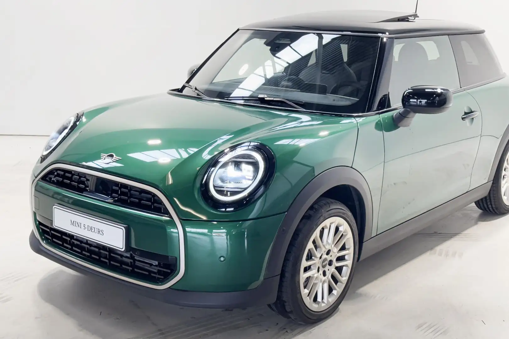 MINI Cooper C 3-deurs Favoured | Pakket M Vert - 2