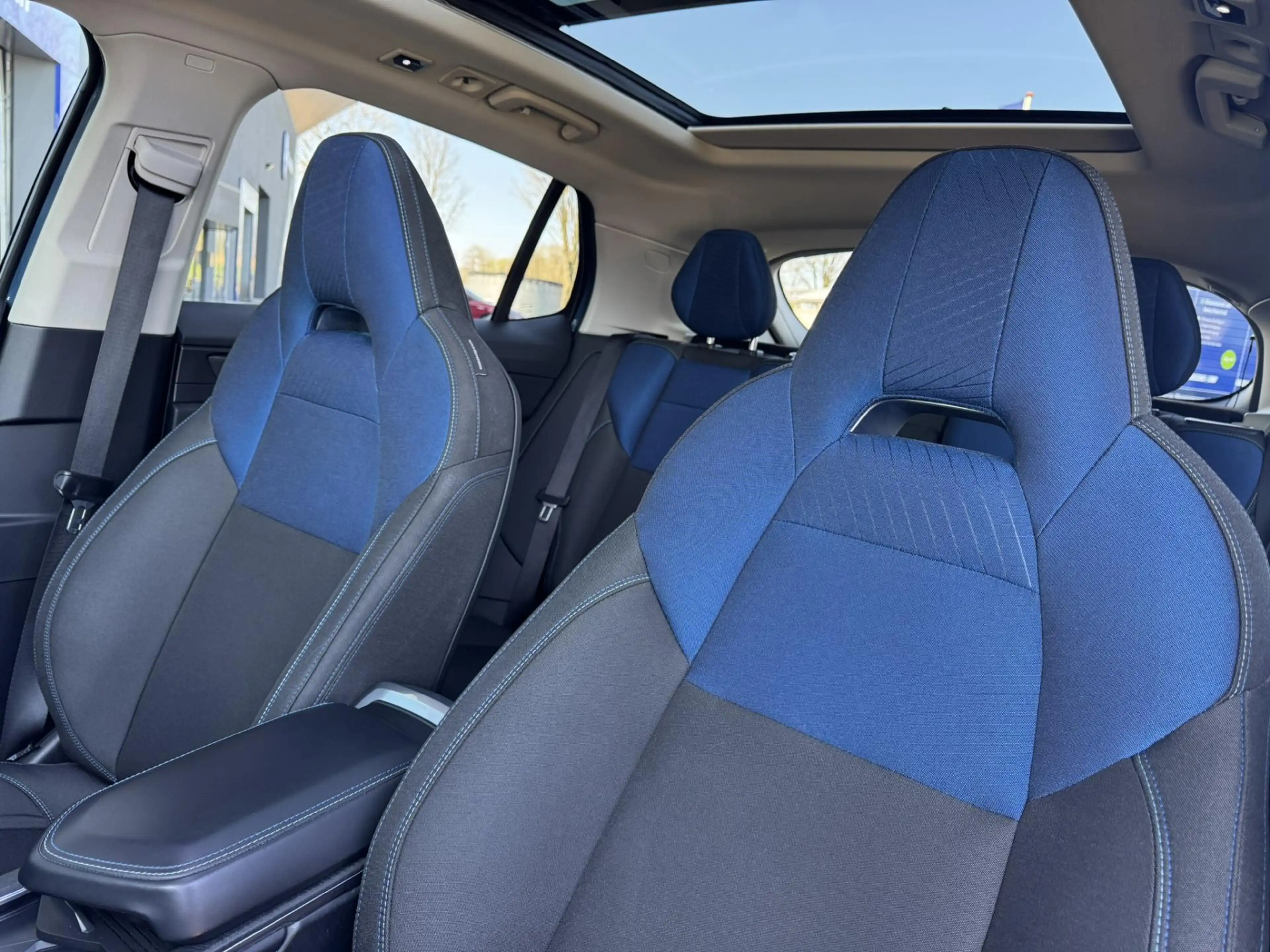 Lynk & Co 01 1.5 6,6 Kwh Accu 261pk Panoramadak / 360 Camera / — photo 19