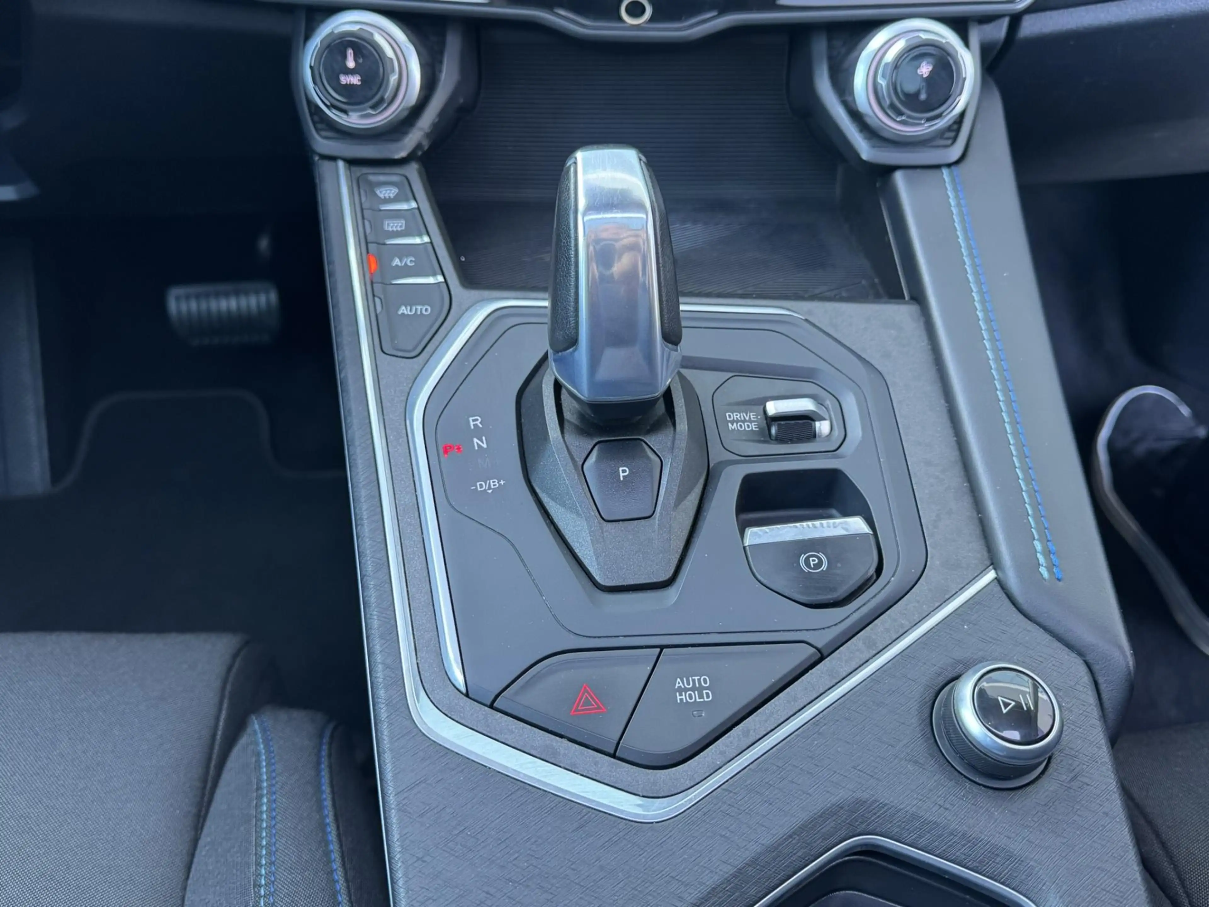 Lynk & Co 01 1.5 6,6 Kwh Accu 261pk Panoramadak / 360 Camera / — photo 7