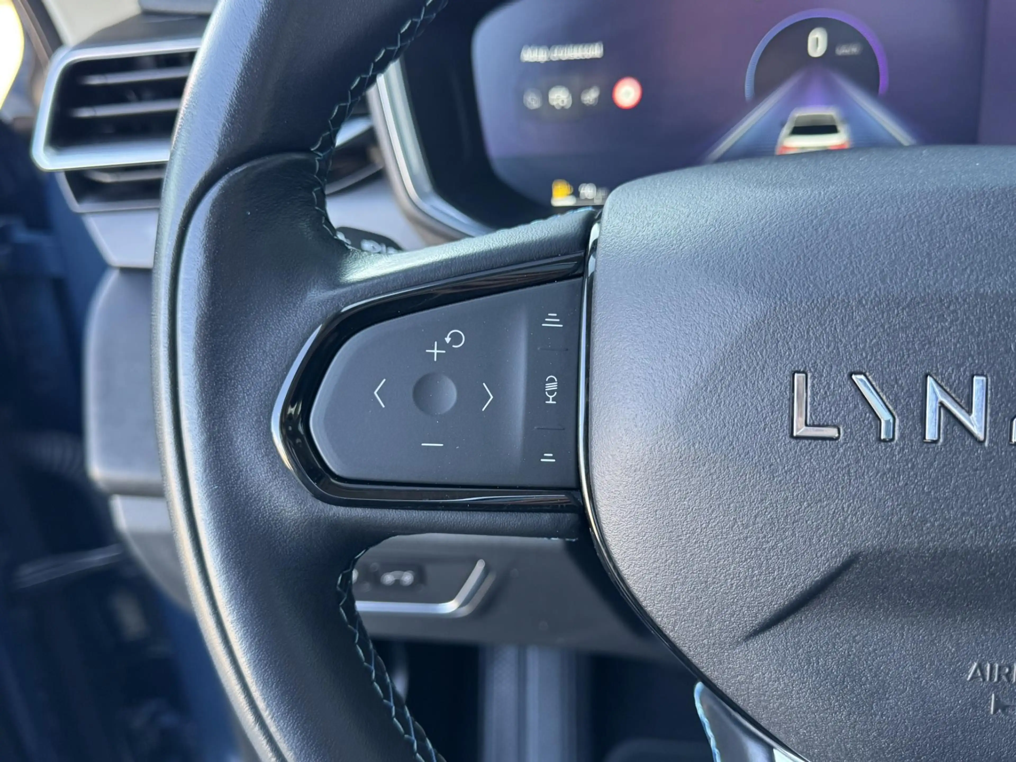 Lynk & Co 01 1.5 6,6 Kwh Accu 261pk Panoramadak / 360 Camera / — photo 21