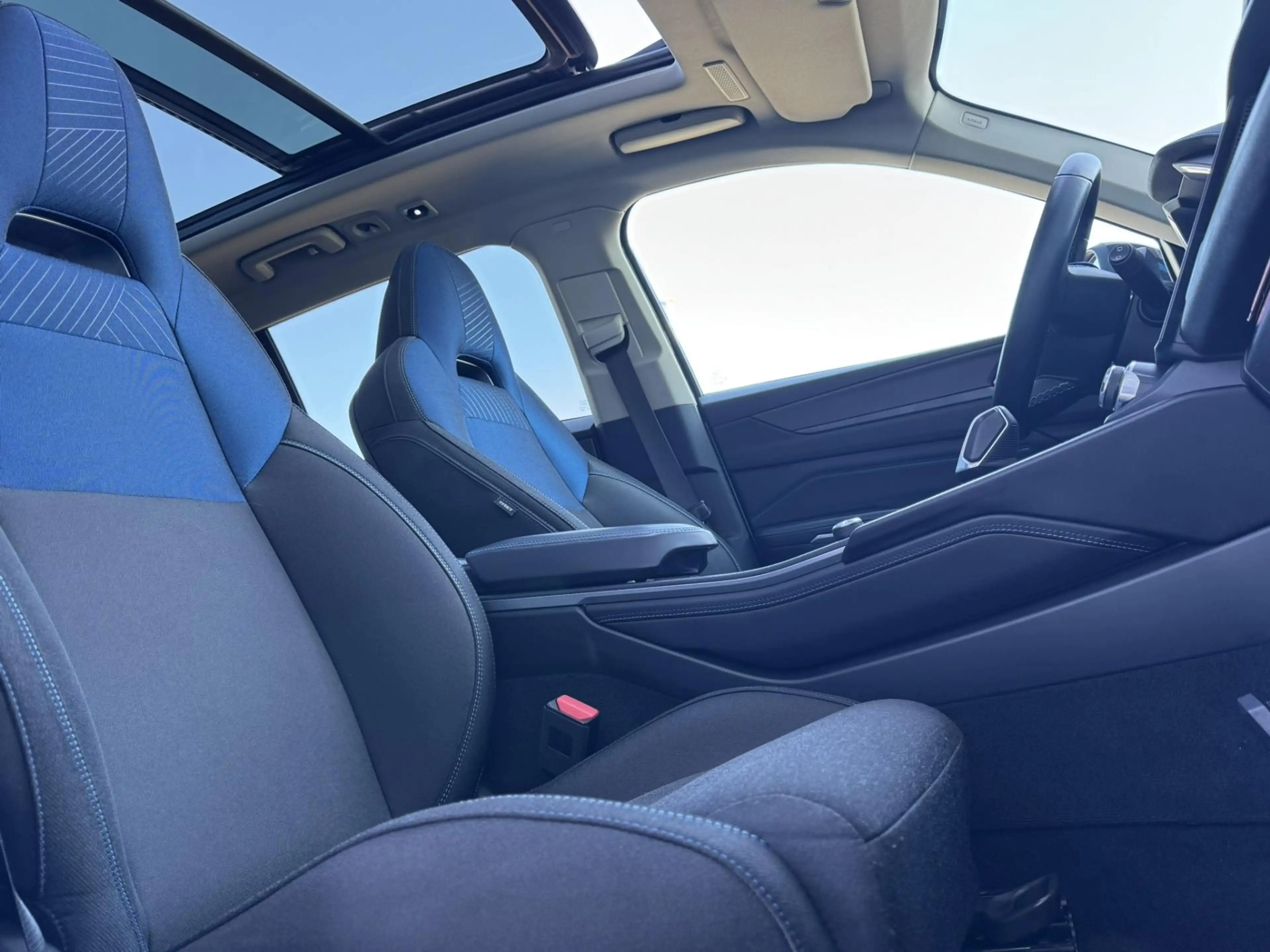 Lynk & Co 01 1.5 6,6 Kwh Accu 261pk Panoramadak / 360 Camera / — photo 31