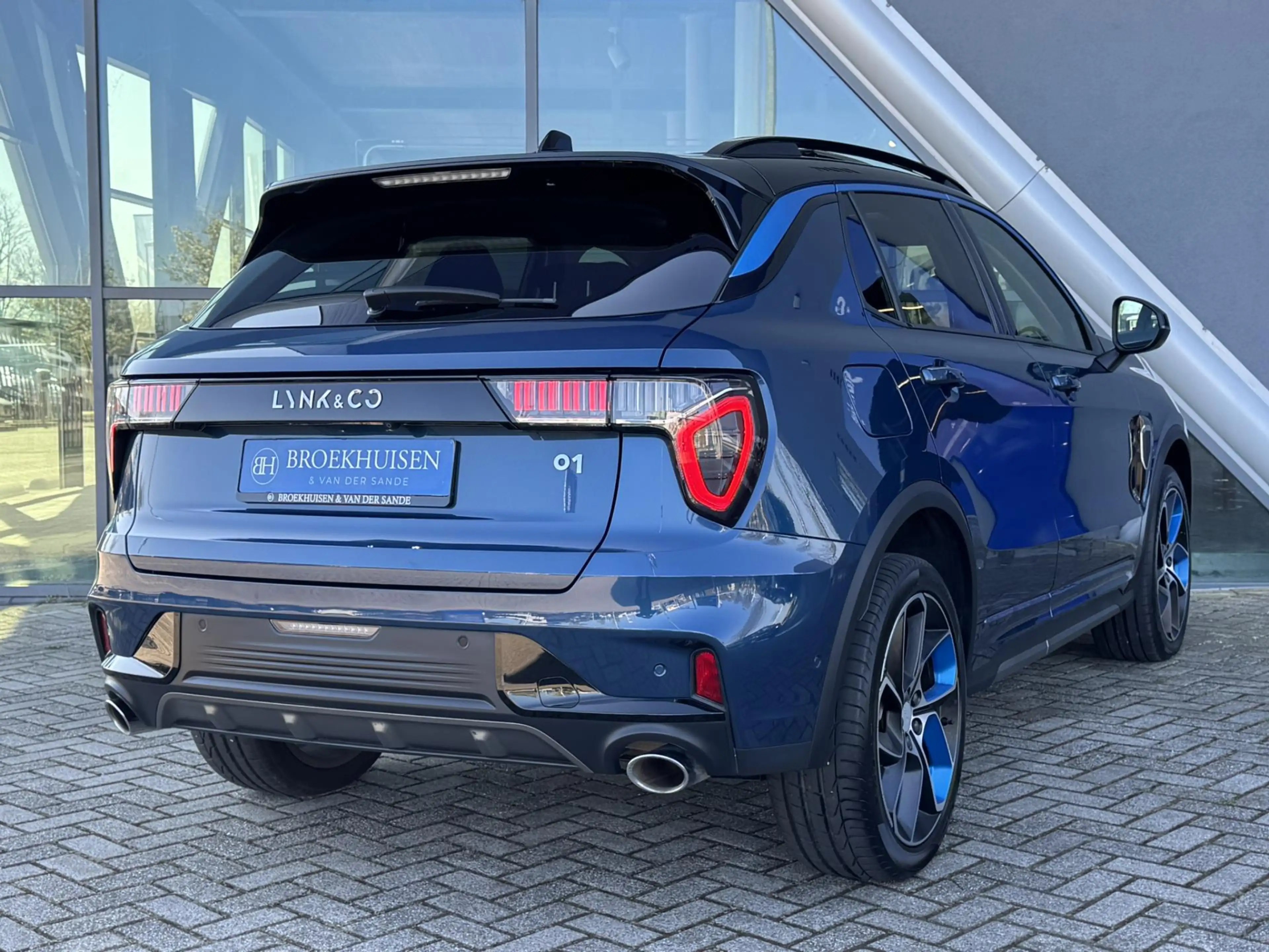 Lynk & Co 01 1.5 6,6 Kwh Accu 261pk Panoramadak / 360 Camera / — photo 2