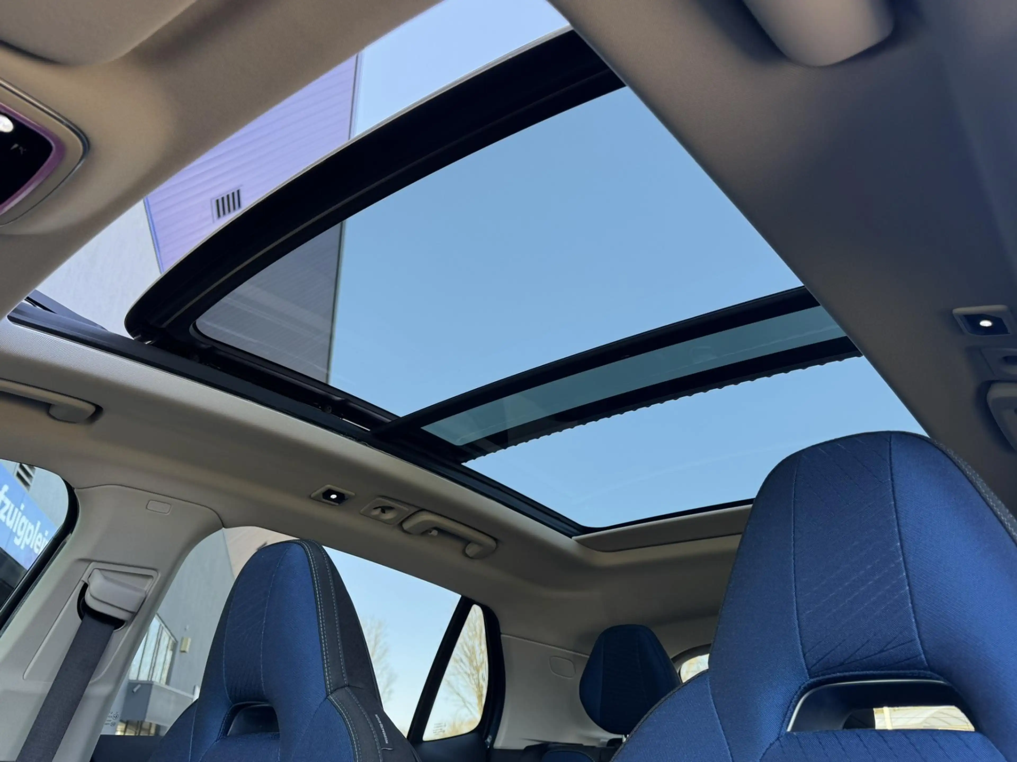 Lynk & Co 01 1.5 6,6 Kwh Accu 261pk Panoramadak / 360 Camera / — photo 27