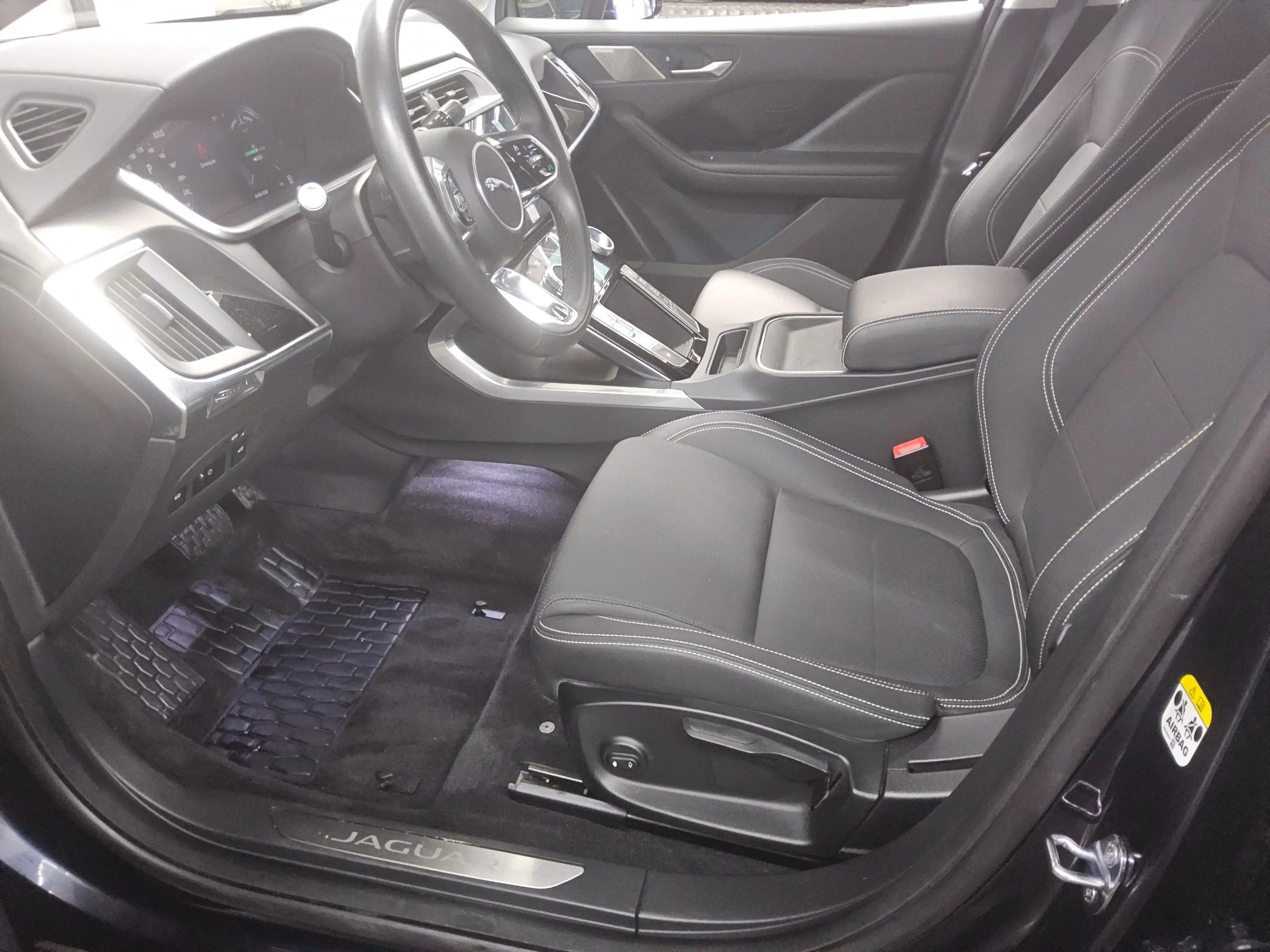 Jaguar I-Pace EV320 Navi LED HuD 360°- Kamera ACC — photo 9
