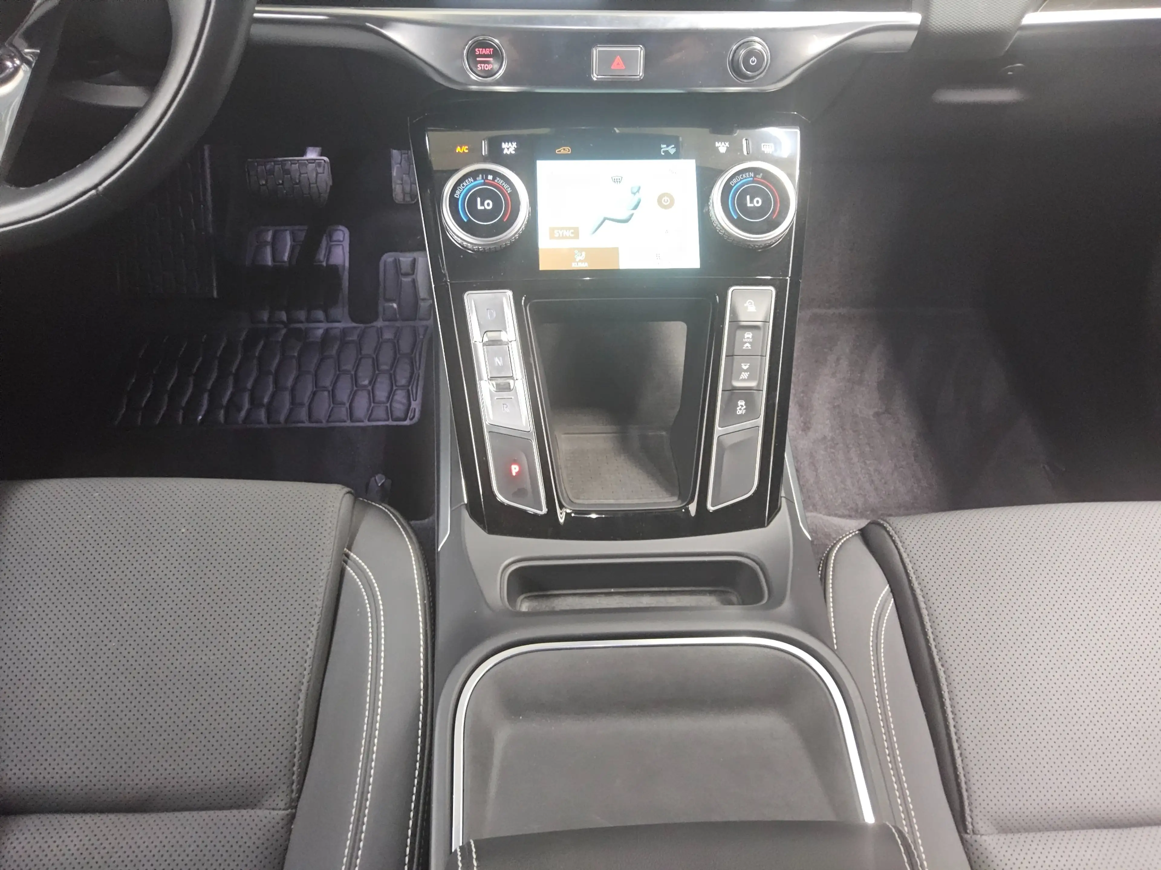 Jaguar I-Pace EV320 Navi LED HuD 360°- Kamera ACC — photo 6