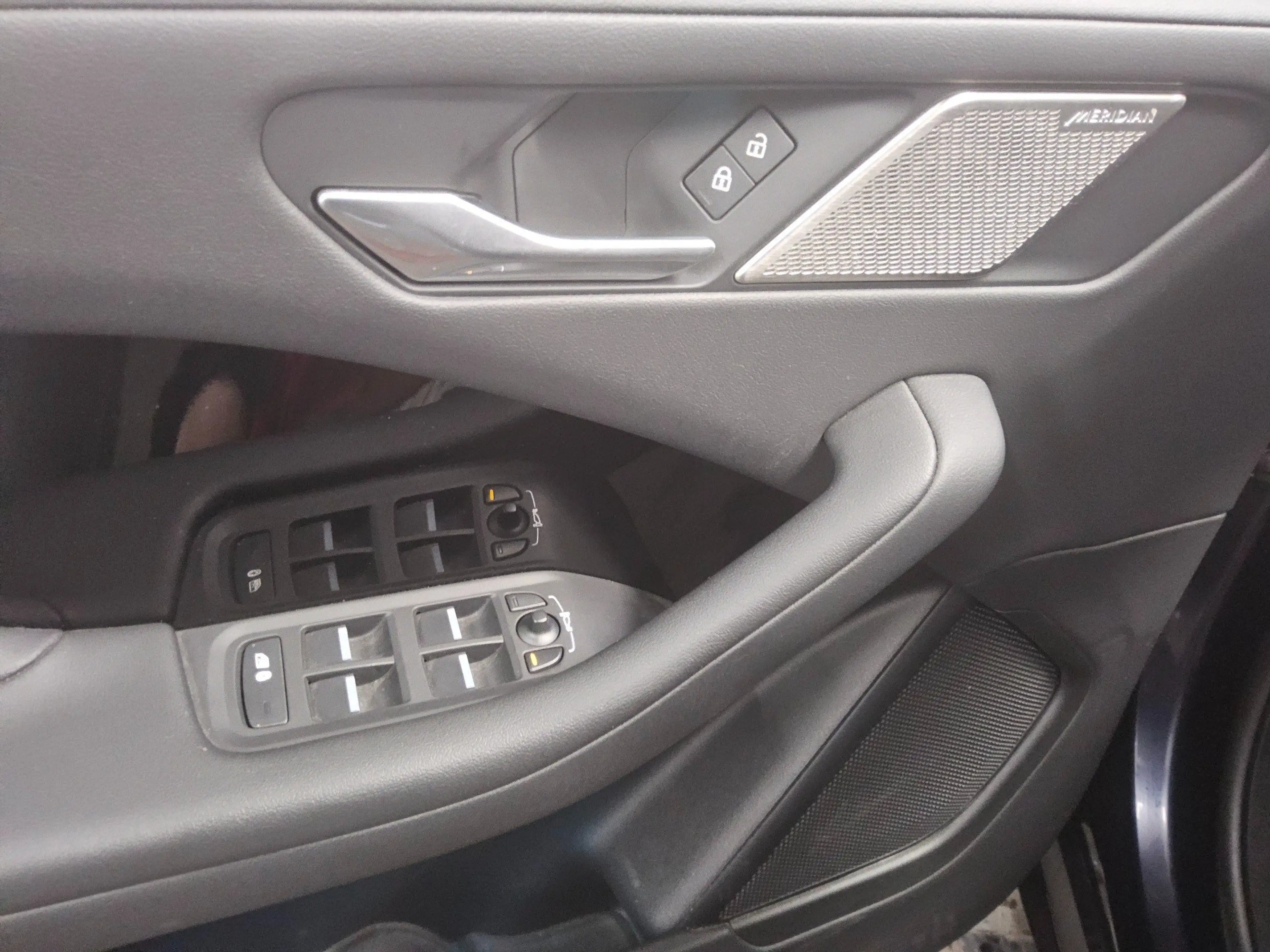 Jaguar I-Pace EV320 Navi LED HuD 360°- Kamera ACC — photo 10