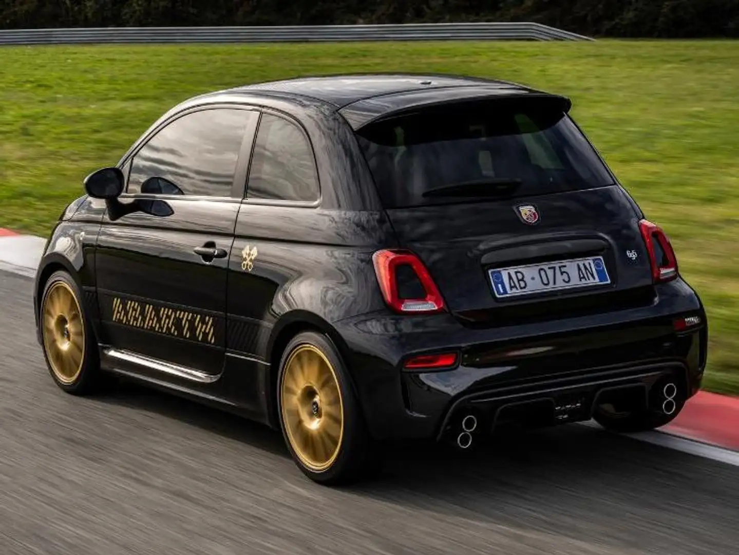 Abarth 695 695 1.4 t-jet 75° Anniversario 180cv Zwart - 2