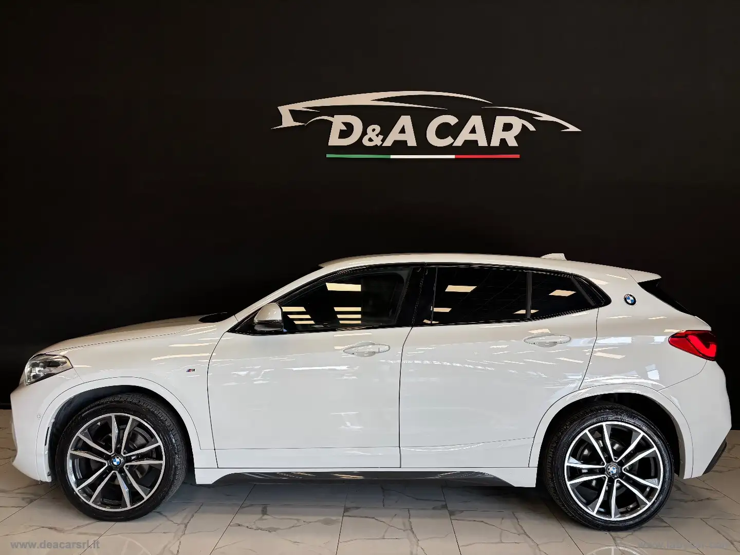 BMW X2 sDrive18d Msport Wit - 1